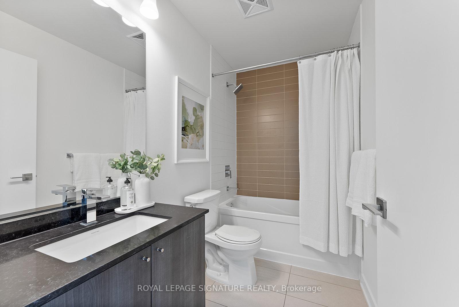 1 Bedroom Condo at 510 Curran, Mississauga For sale