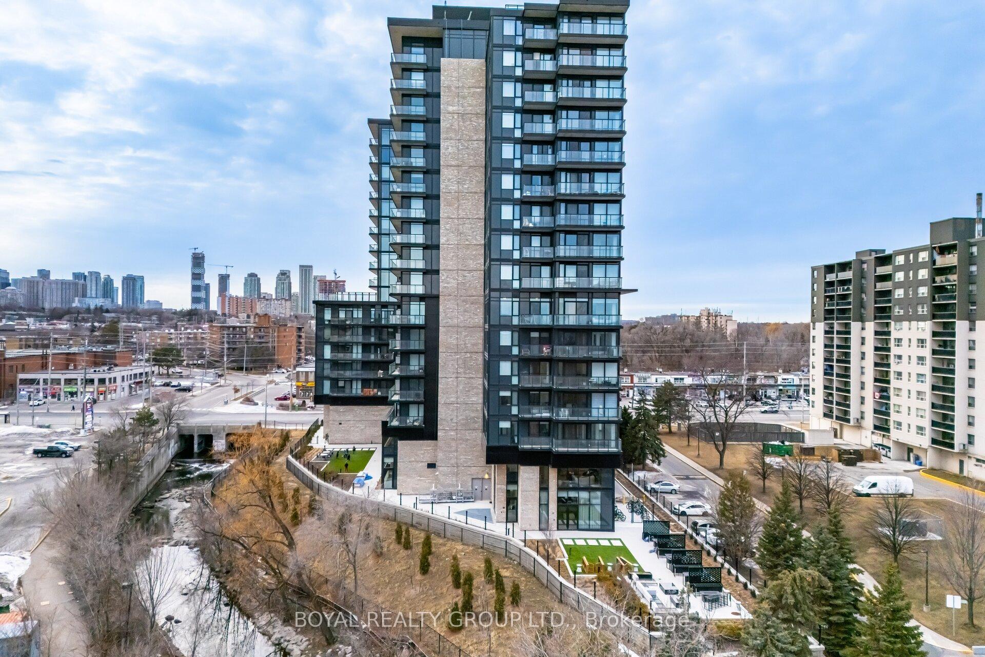 2 Bedrooms Condo at 86 Dundas, Mississauga For sale