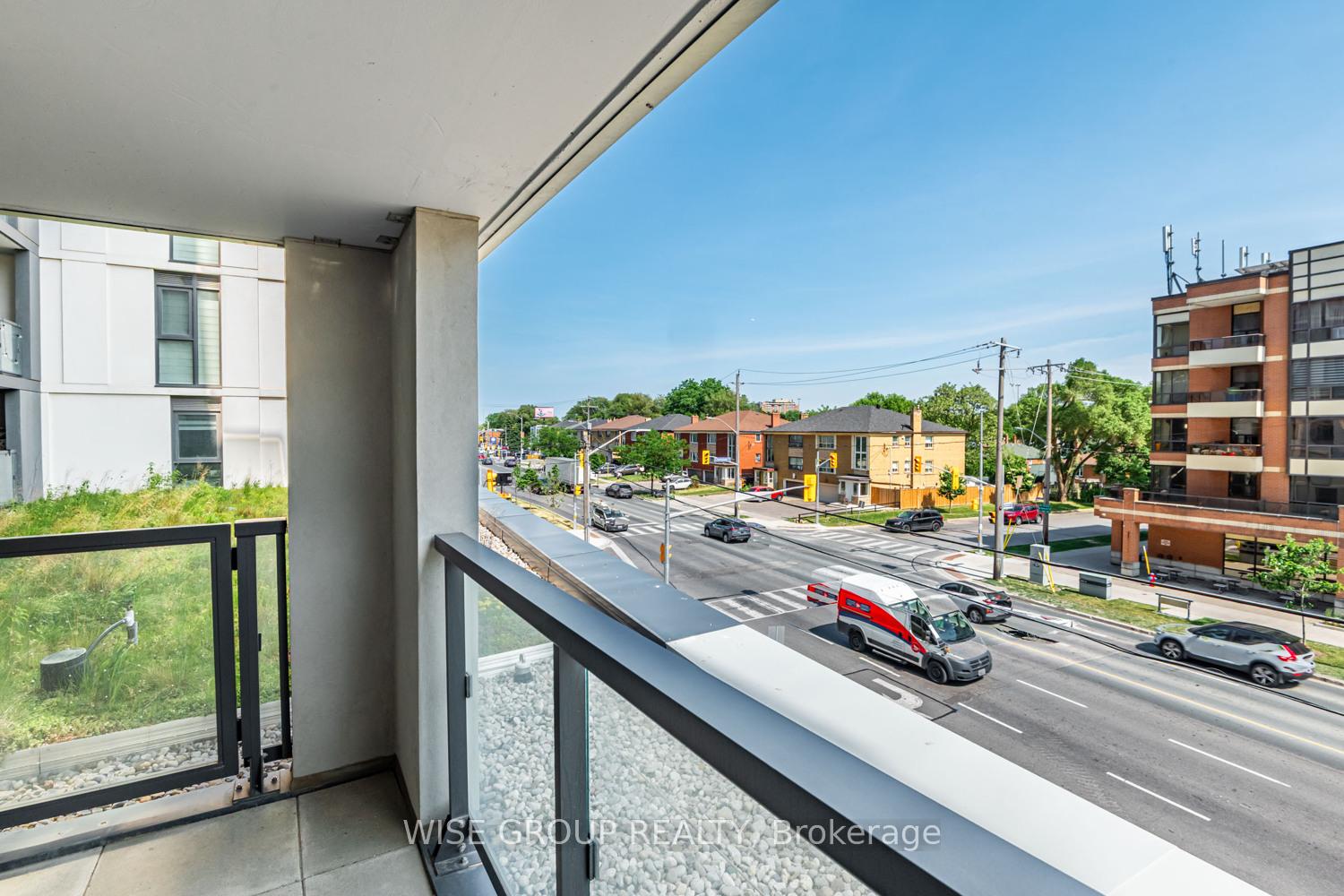2 Bedrooms Condo at 500 Wilson, Toronto For sale