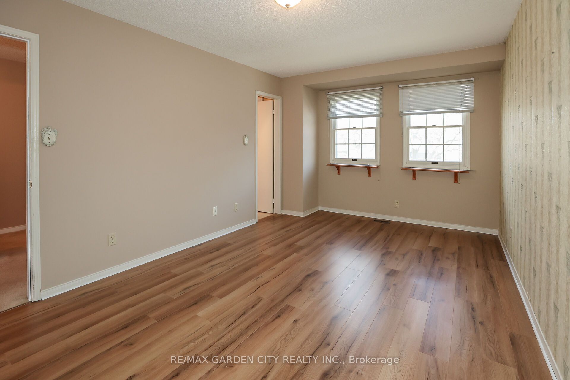 55 Kerman Avenue, #44