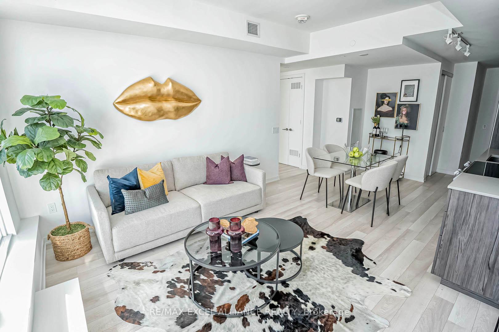 2 Bedrooms Condo at 50 Power,  Toronto For sale