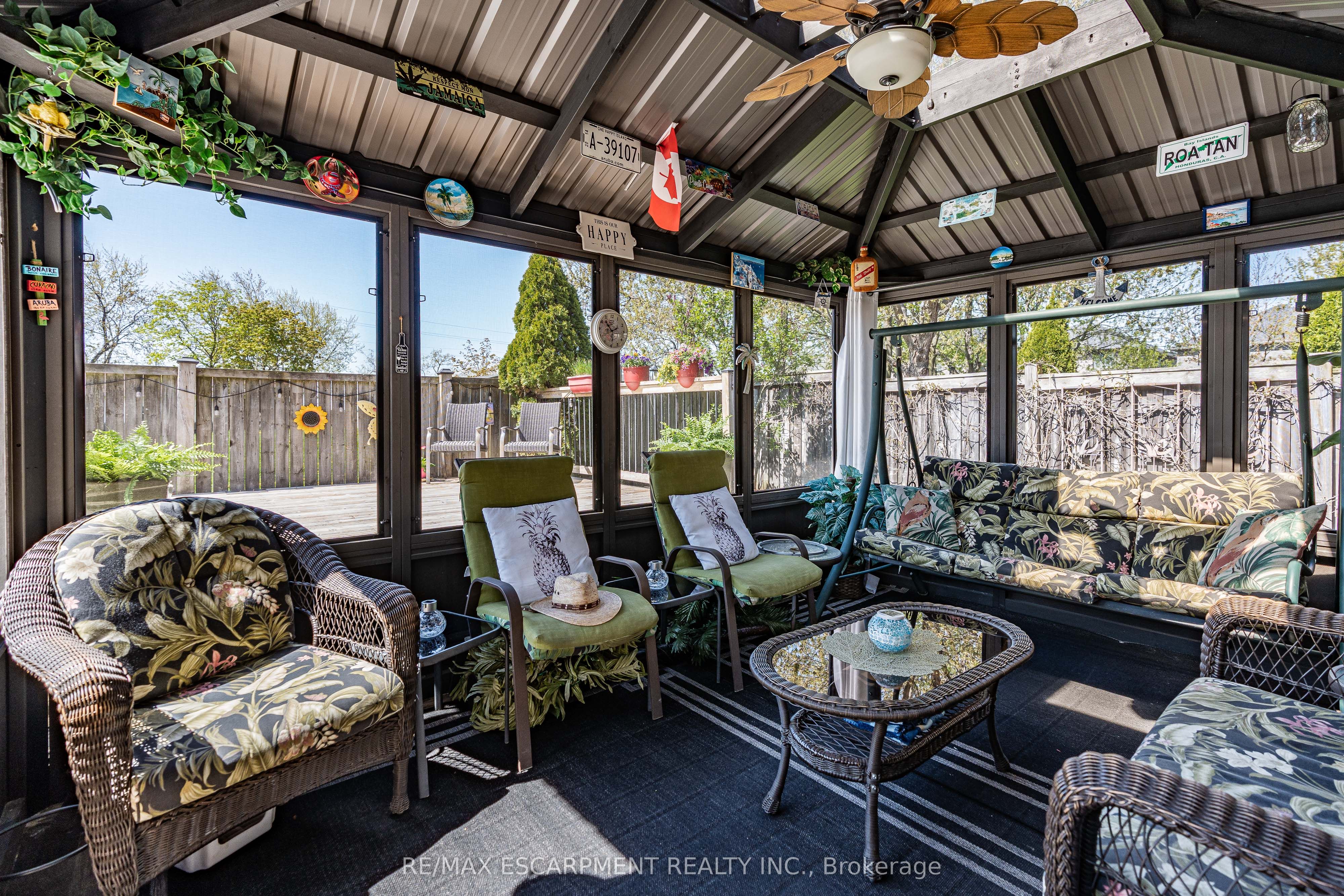 28 Edgecroft Crescent