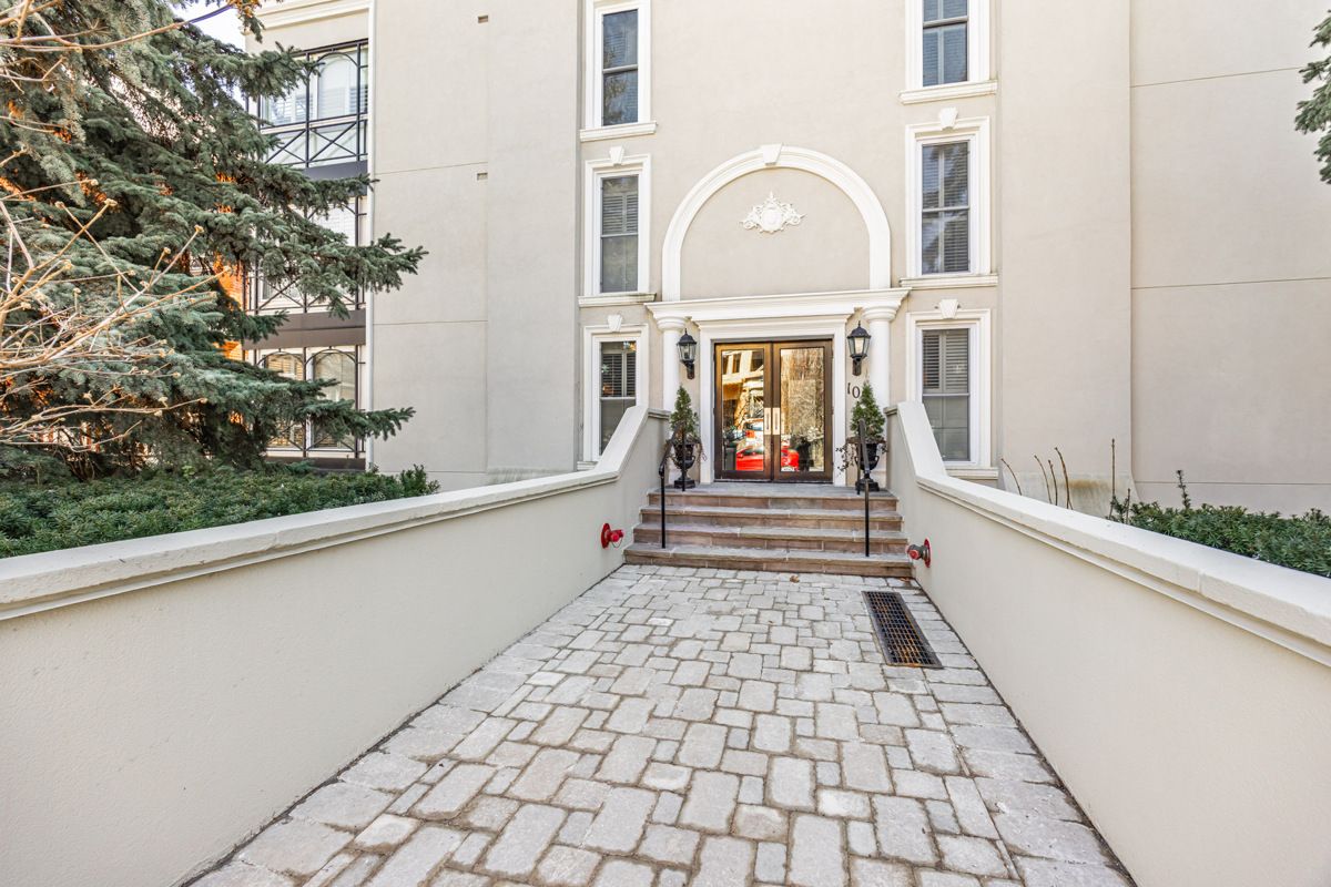 105 Heath Street W 1