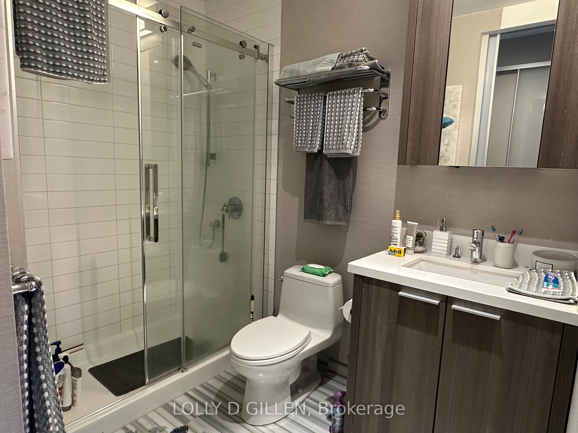2 Bedrooms Condo at 188 Eglinton, Toronto For sale