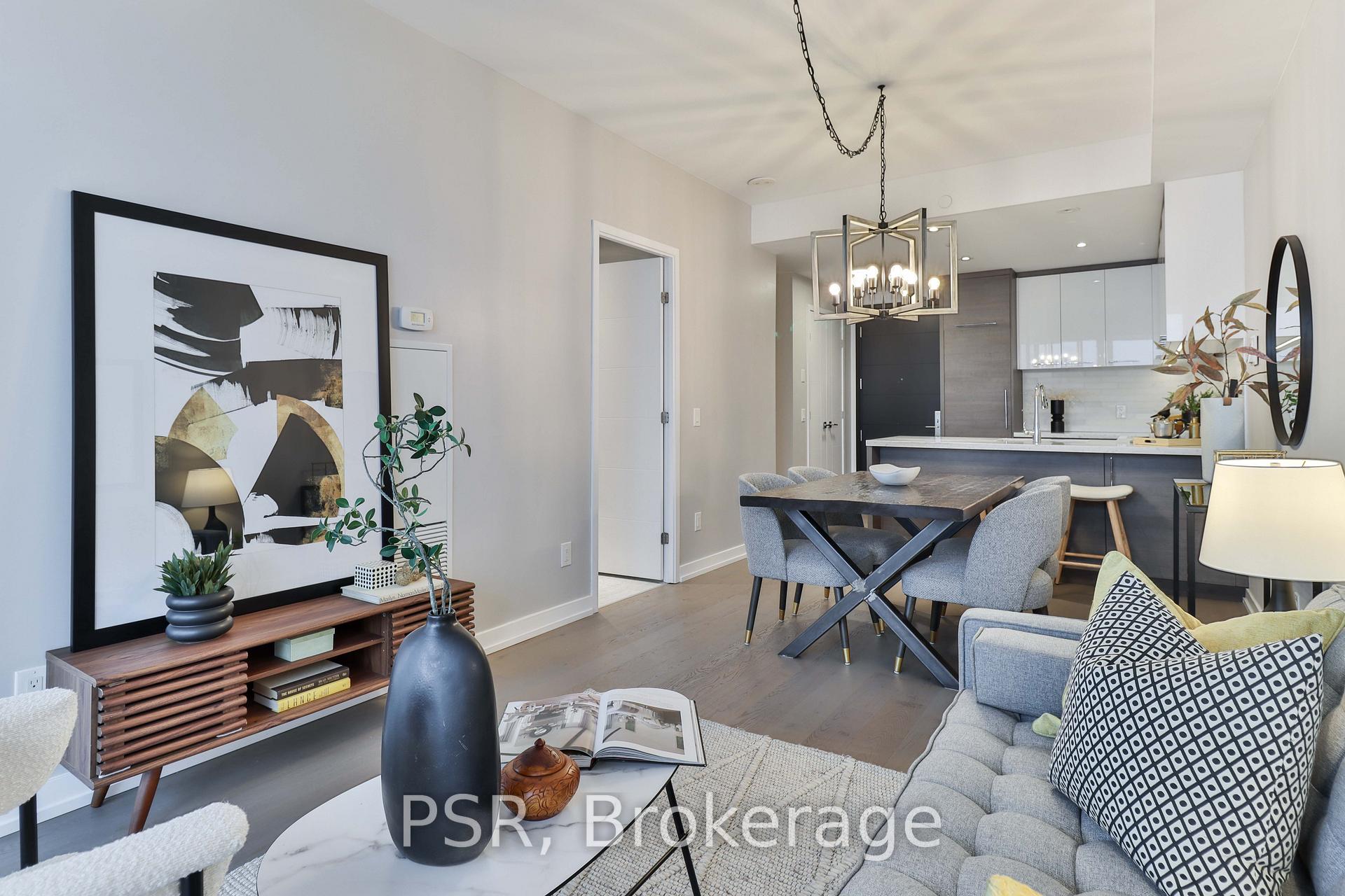 2 Bedrooms Condo at 488 University Ave, Toronto For sale