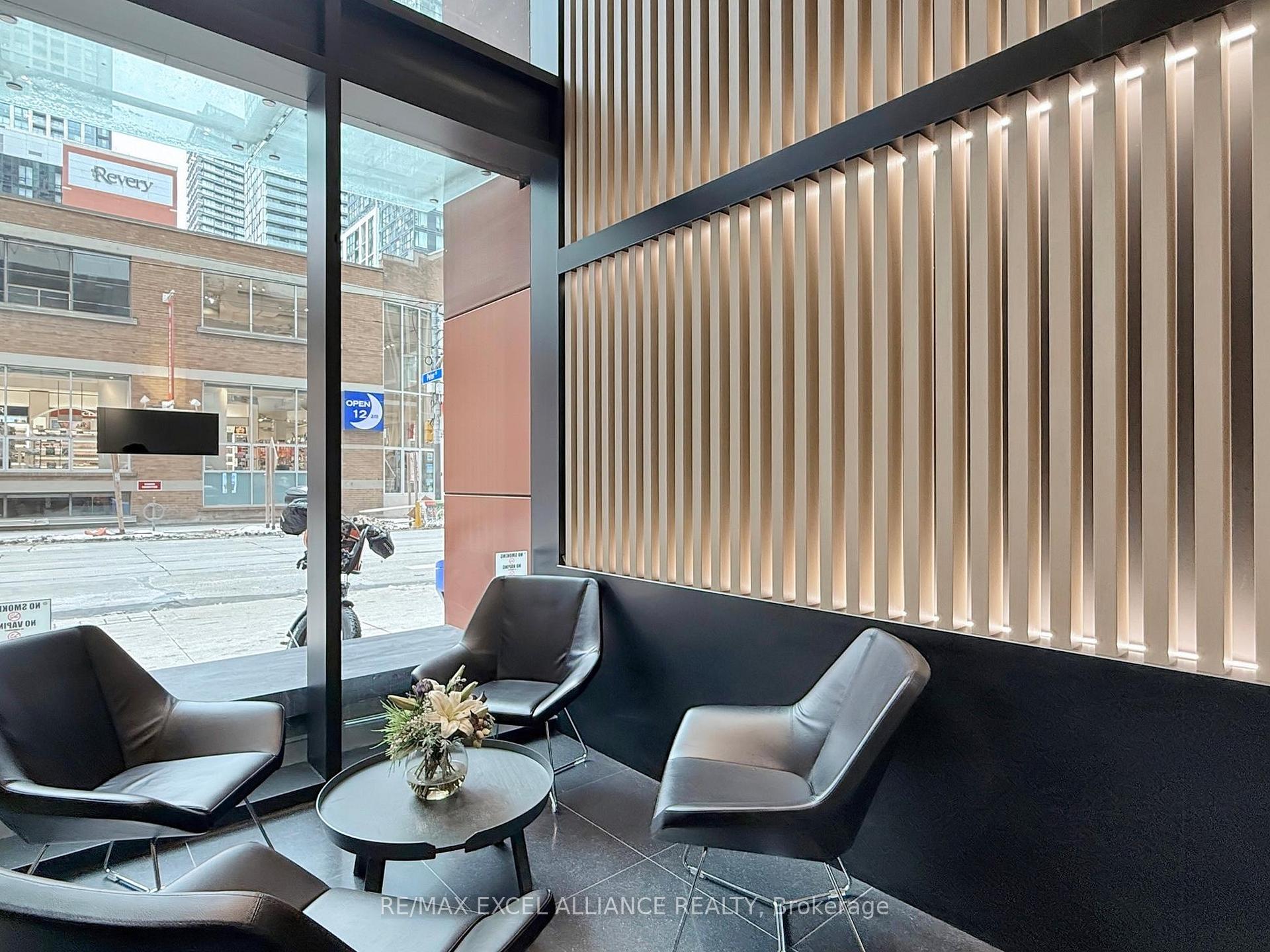 2 Bedrooms Condo at 357 King,  Toronto For sale