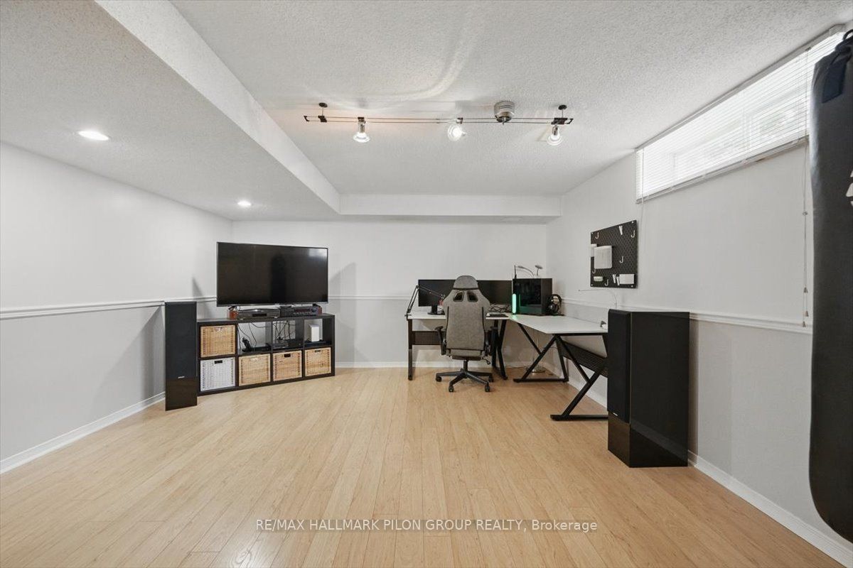 1850 Celeste Way