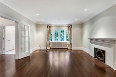 8 Binscarth Road