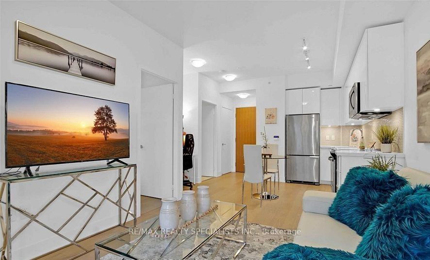 30 Shore Breeze Drive, #3714