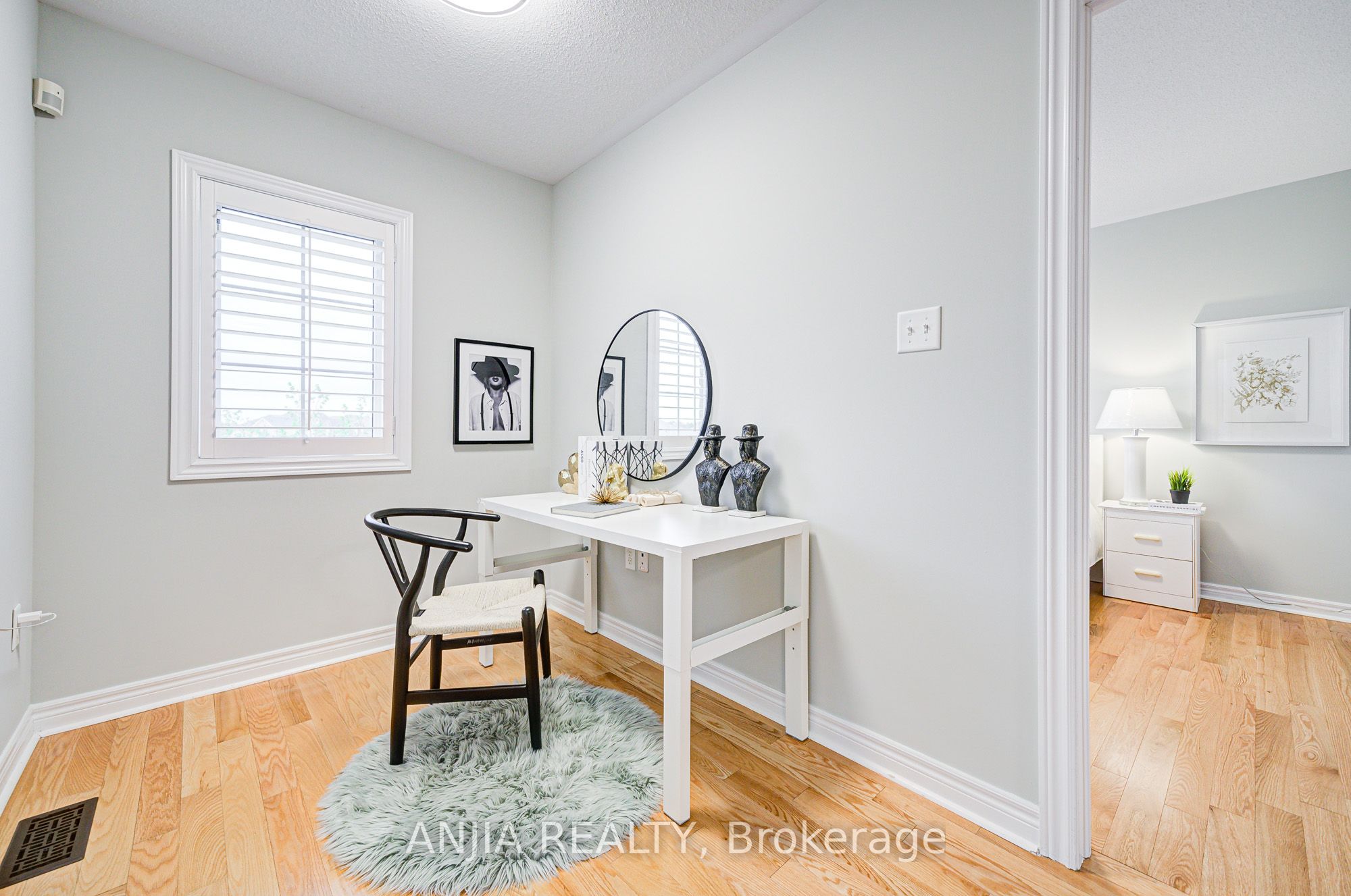 9 Desjardin Drive
