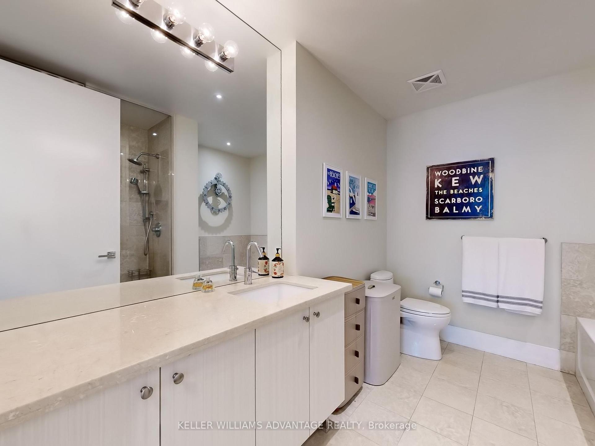 2 Bedrooms Condo at 29 Queens, Toronto For sale