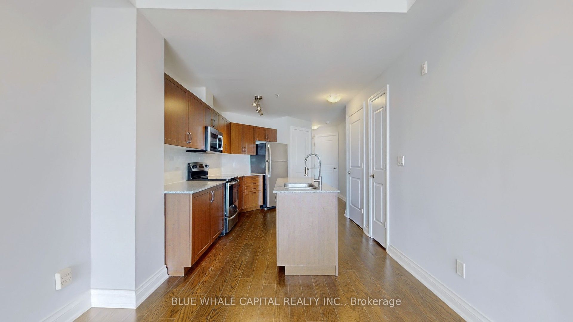 68 Main Street N, #426