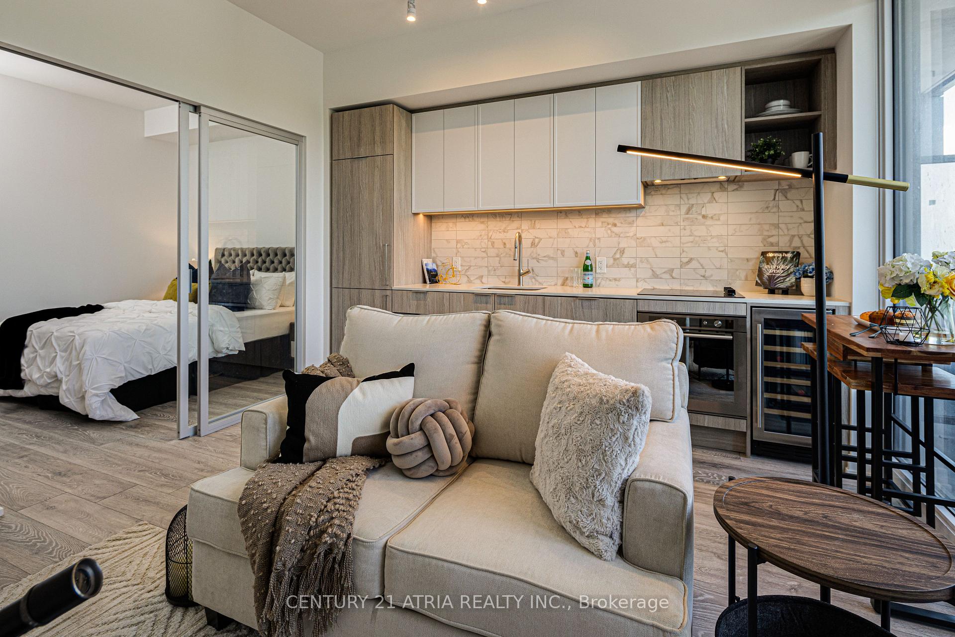 1 Bedroom Condo at 2020 Bathurst,  Toronto For sale