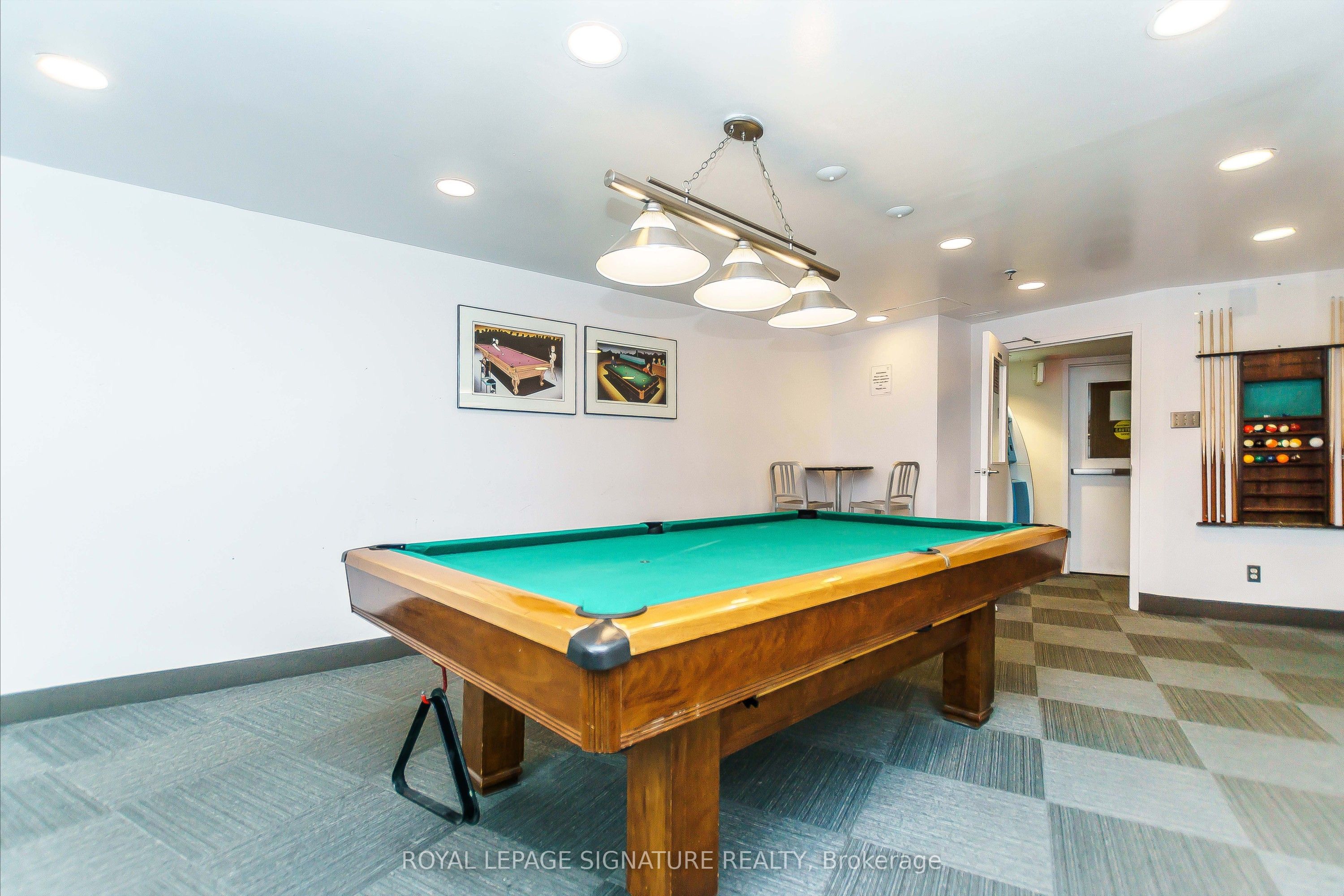 99 Harbour Square, #1812
