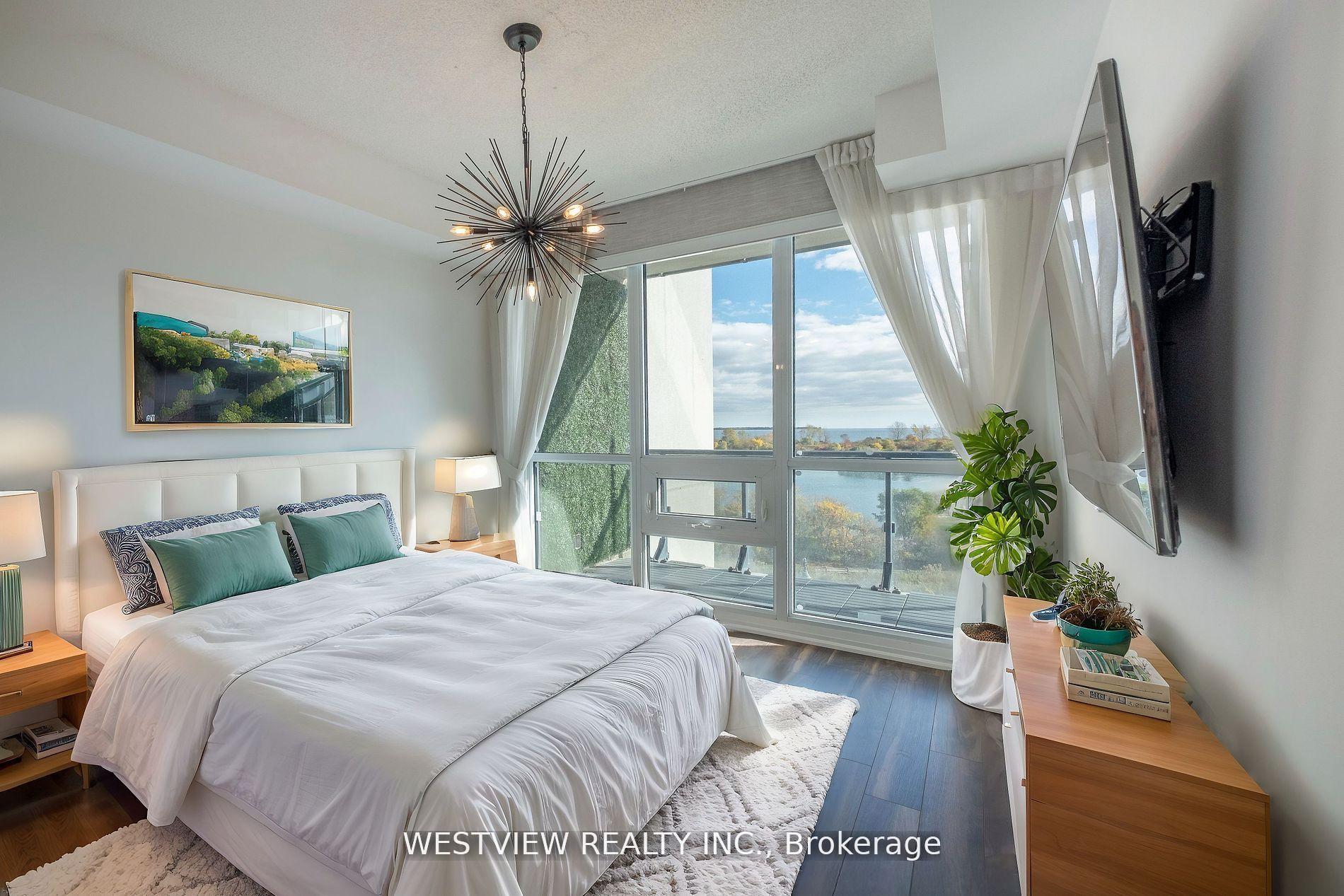2 Bedrooms Condo at 59 Annie Craig,  Toronto For sale