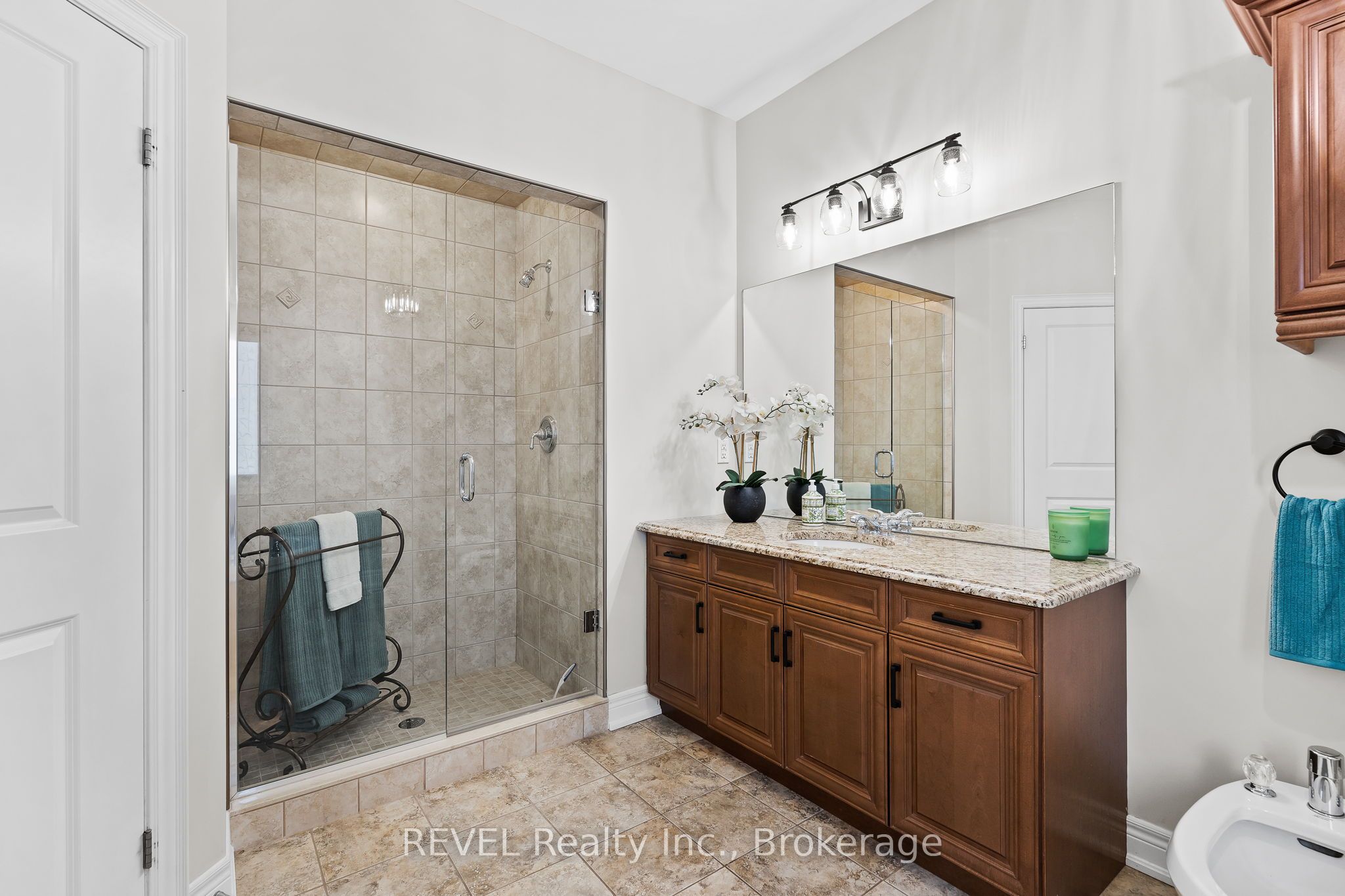 116 Sunrise Court, Fort Erie, ON L0S 1N0
