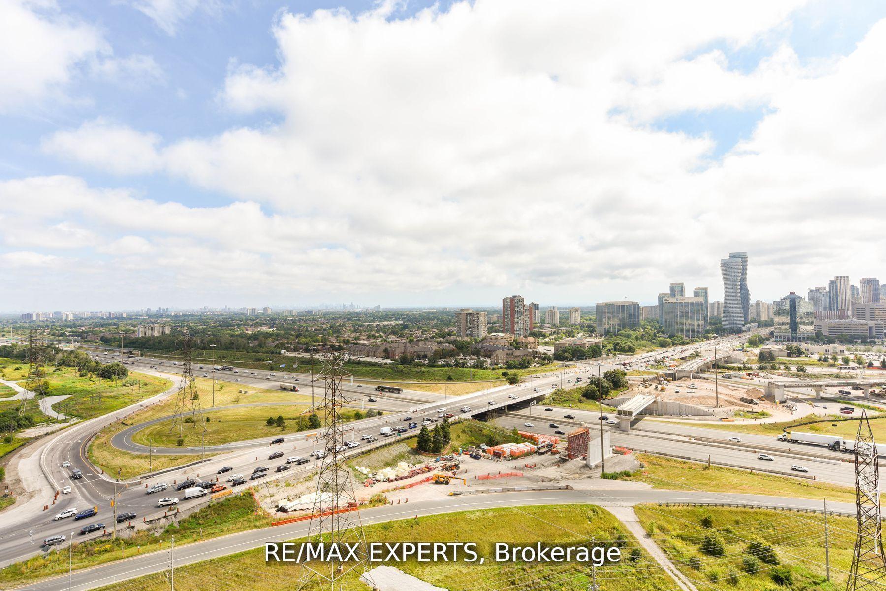3 Bedrooms Condo at 4460 Tucana, Mississauga For sale