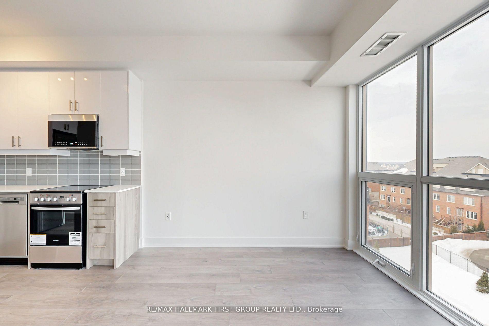 2 Bedrooms Condo at 2343 Khalsa, Oakville For sale