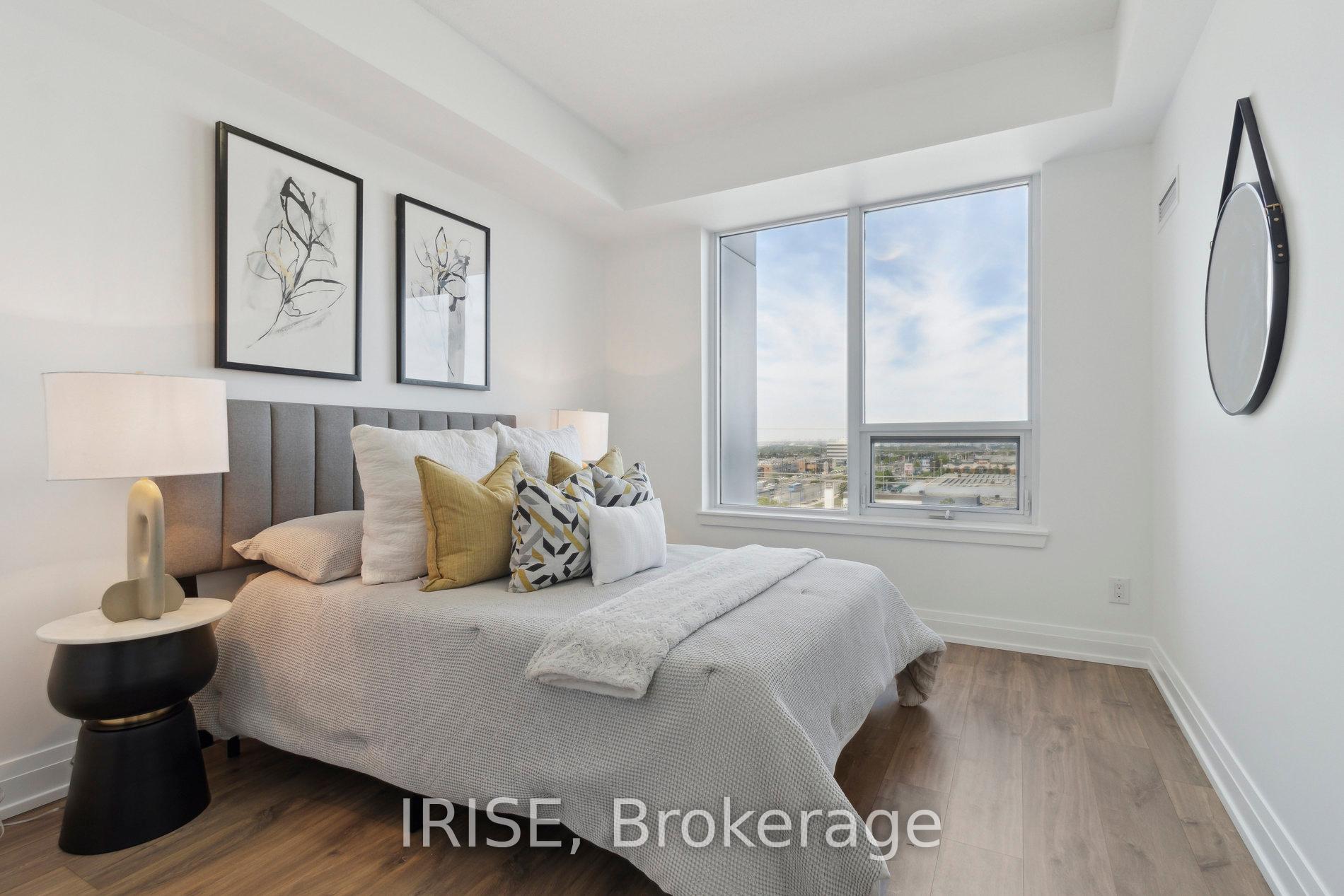 2 Bedrooms Condo at 3700 Highway 7, Vaughan For sale