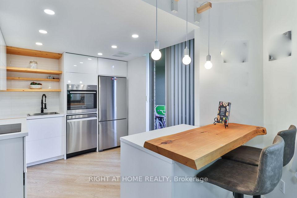 1210 Don Mills