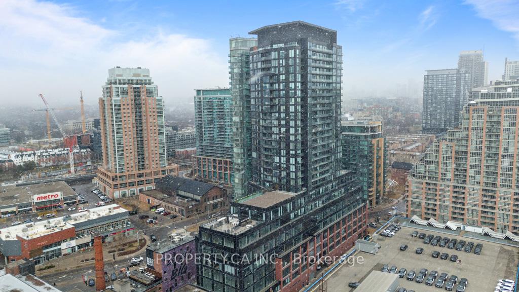 3 Bedrooms Condo at 135 East Liberty, Toronto For sale