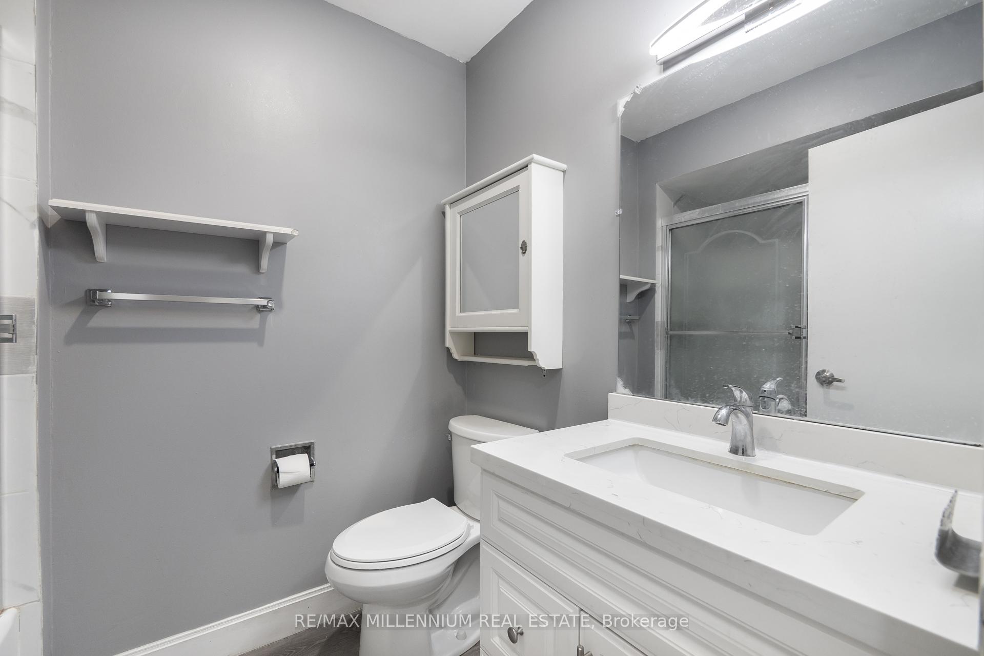 4 Bedrooms Condo at 3339 Council Ring, Mississauga For sale