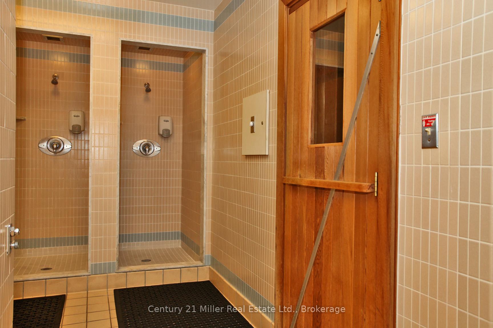 2 Bedrooms Condo at 2180 Marine, Oakville For sale