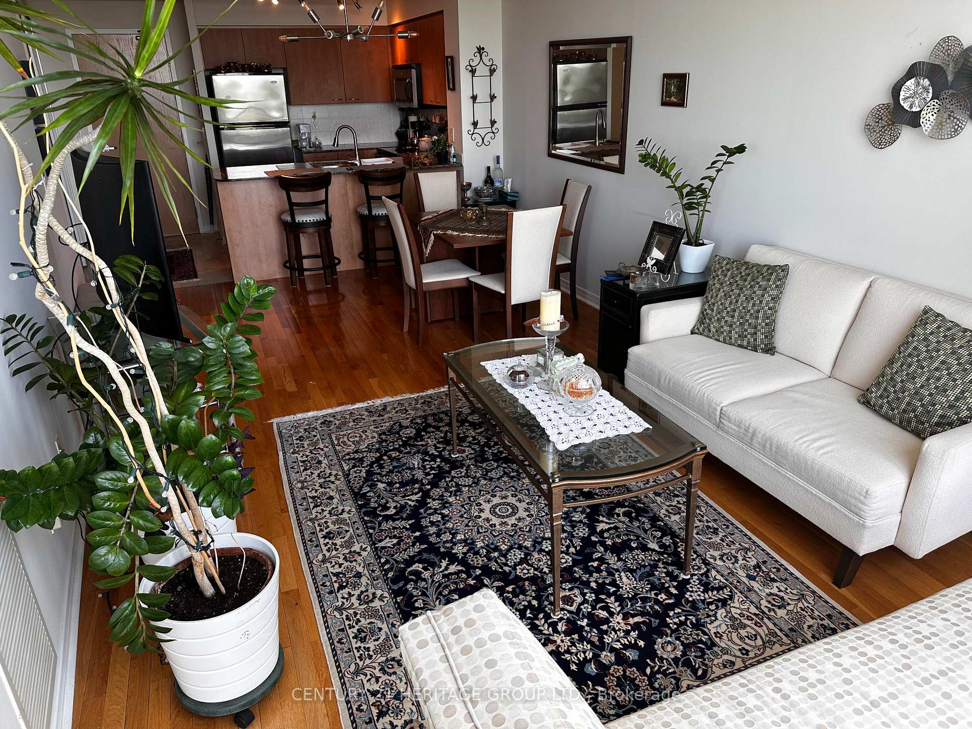 1 Bedroom Condo at 509 Beecroft, Toronto For sale