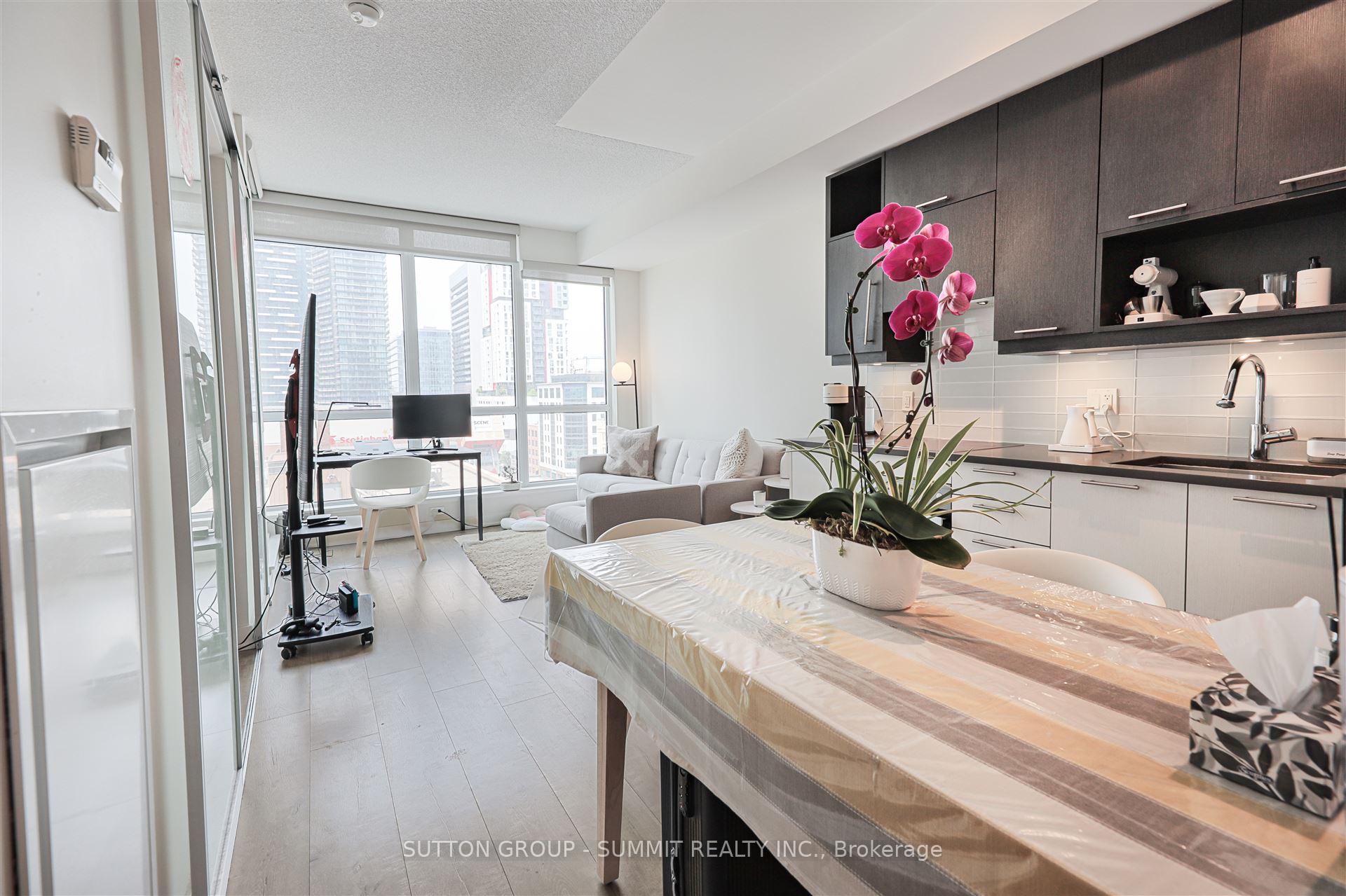 1 Bedroom Condo at 30 NELSON, Toronto For sale