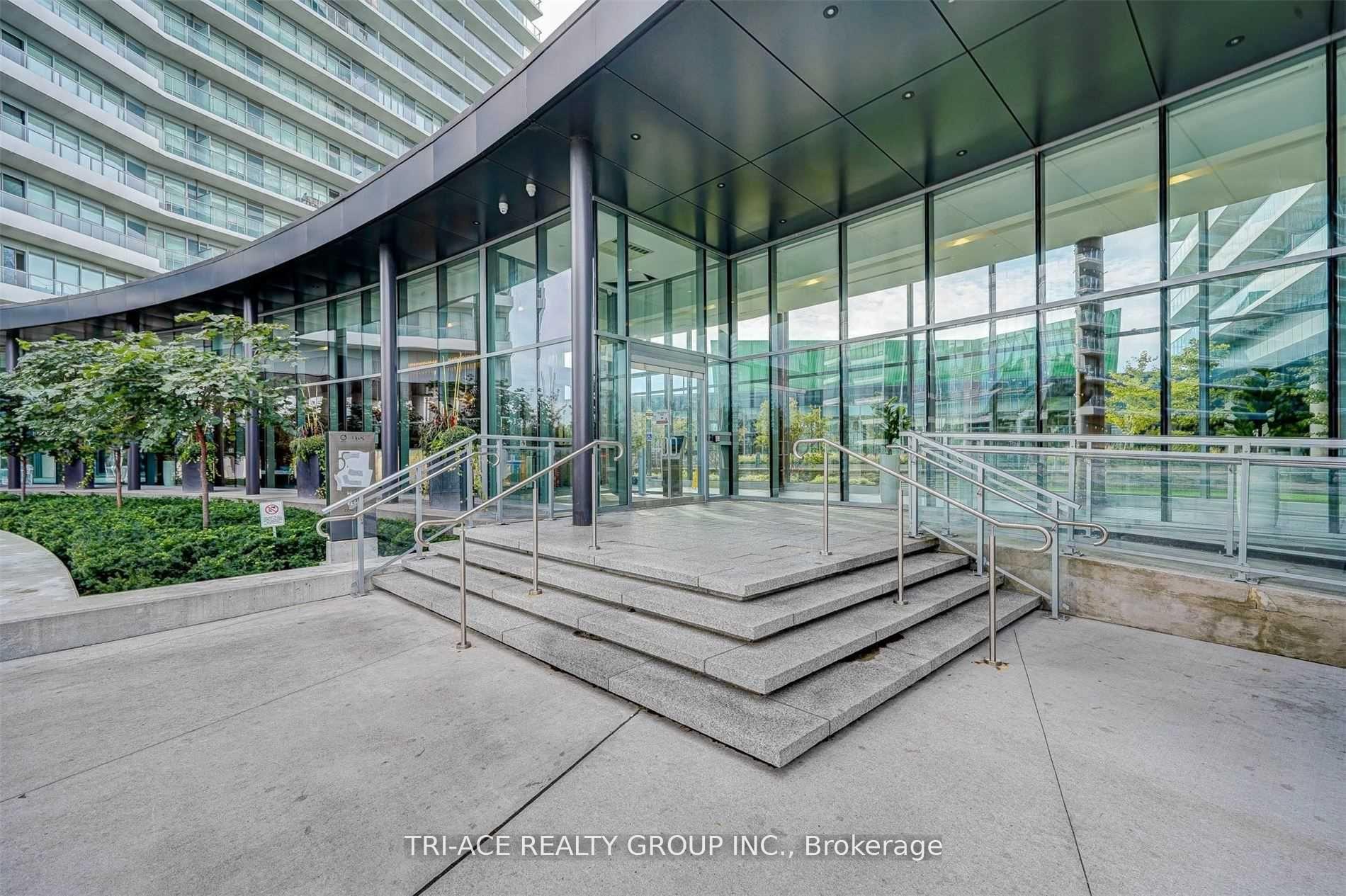 1 Bedroom Condo at 117 McMahon,  Toronto For sale
