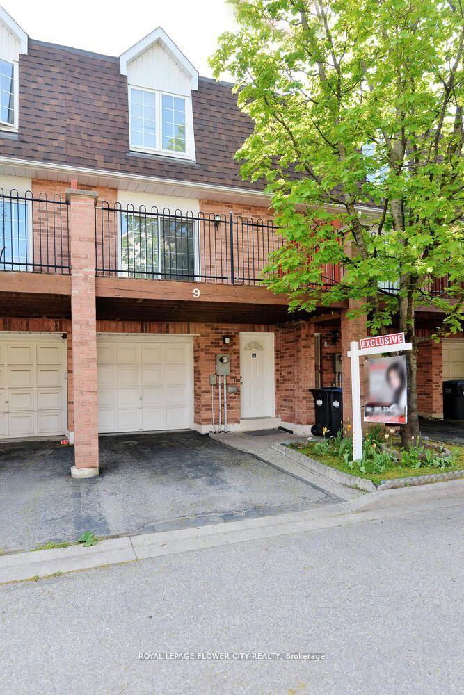 3 Bedrooms Condo at 4950 Rathkeale,  Mississauga For sale