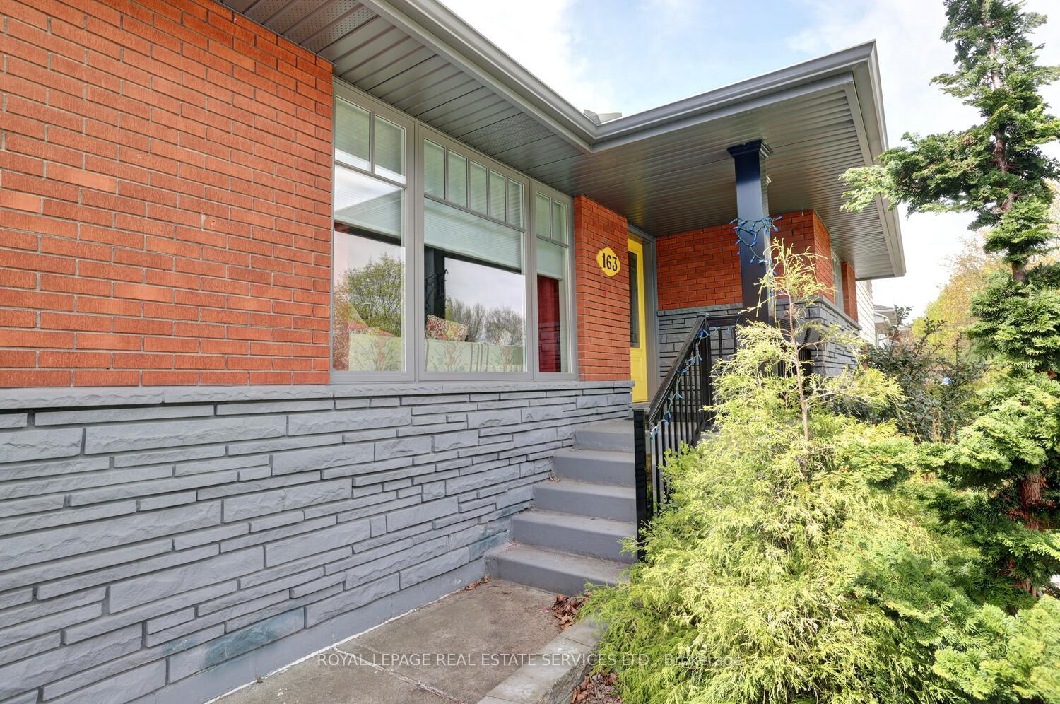 163 Bendamere Avenue, Hamilton, ON L9C 1N6