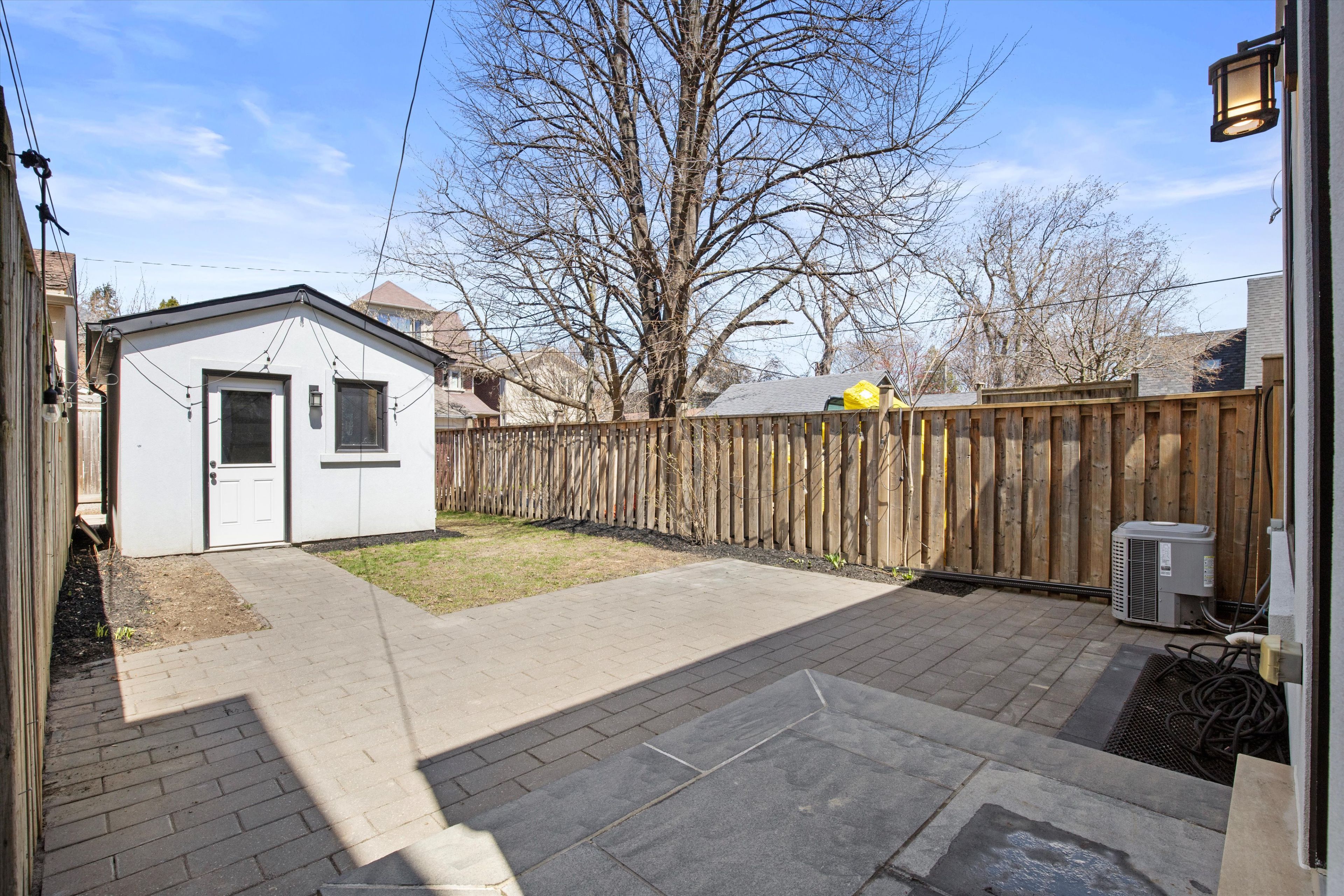 74 Woburn Avenue