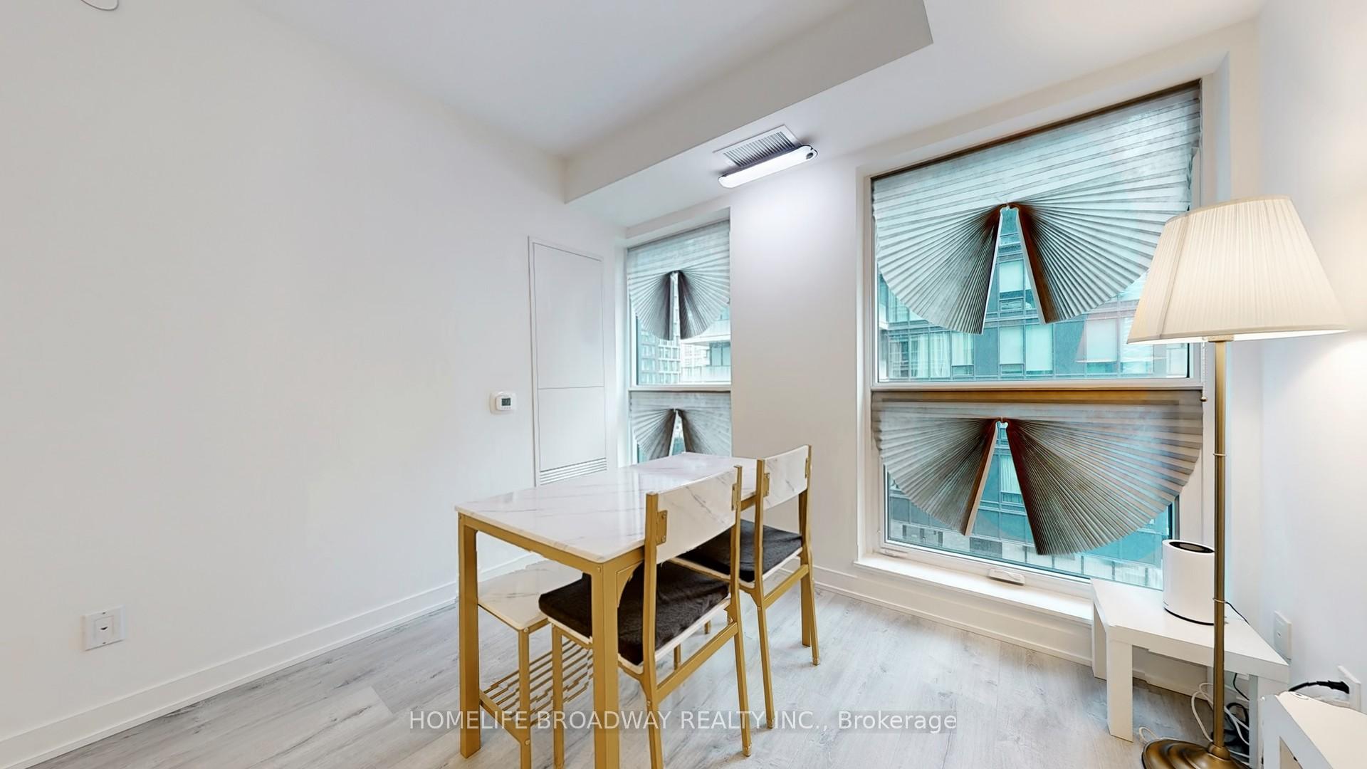 1 Bedroom Condo at 327 King, Toronto For sale
