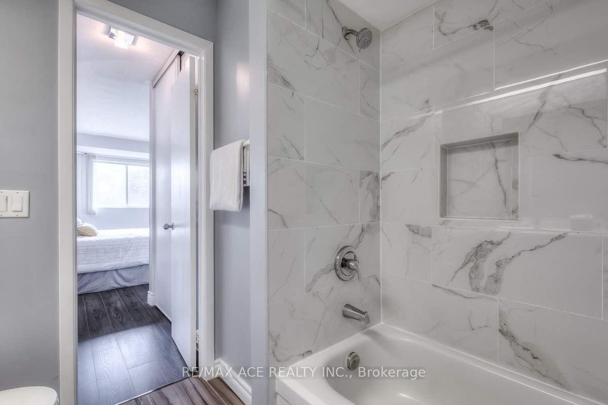 4 Bedrooms Condo at 2472 Eglinton, Toronto For sale