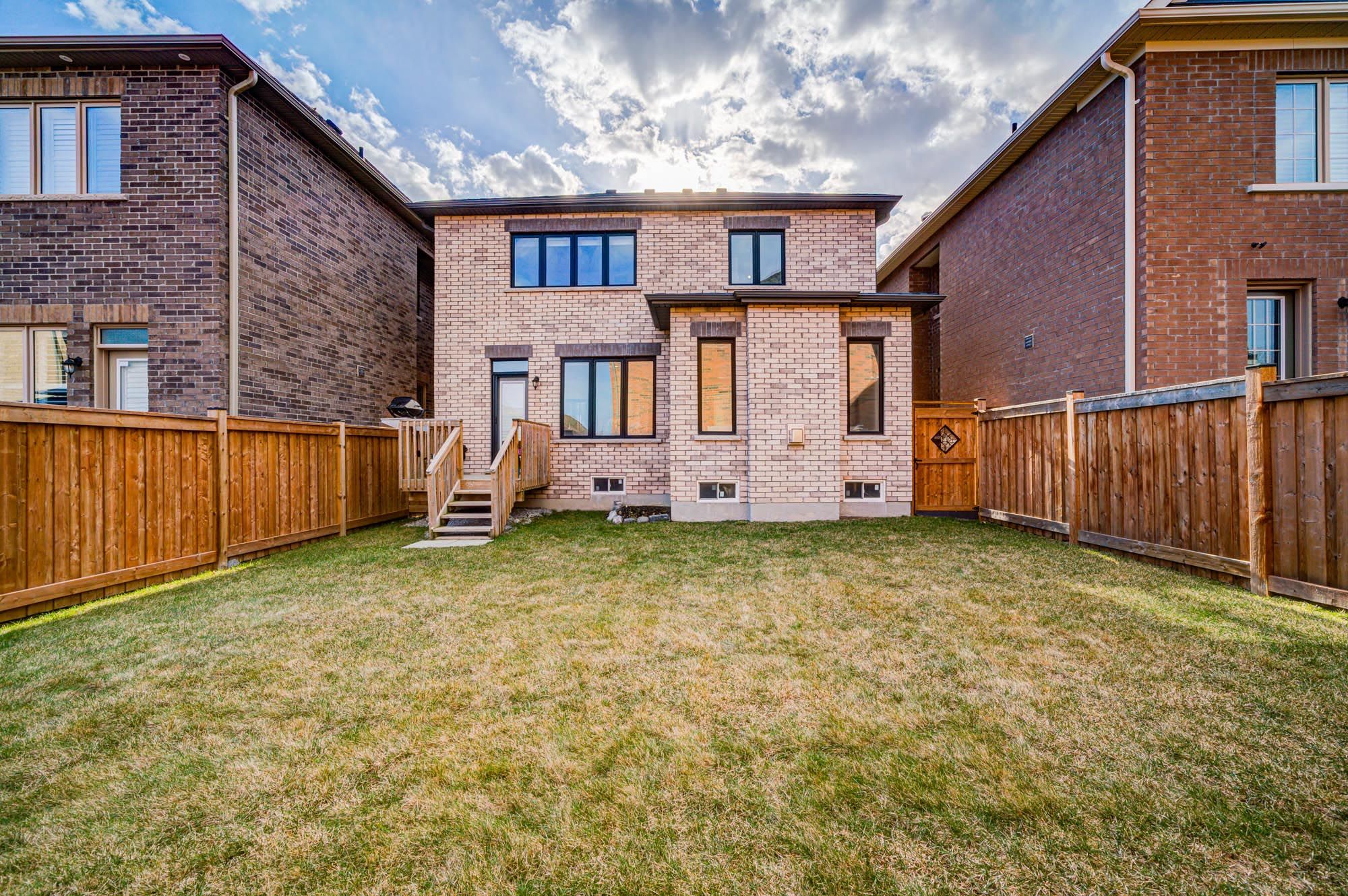 7 Capstan Court