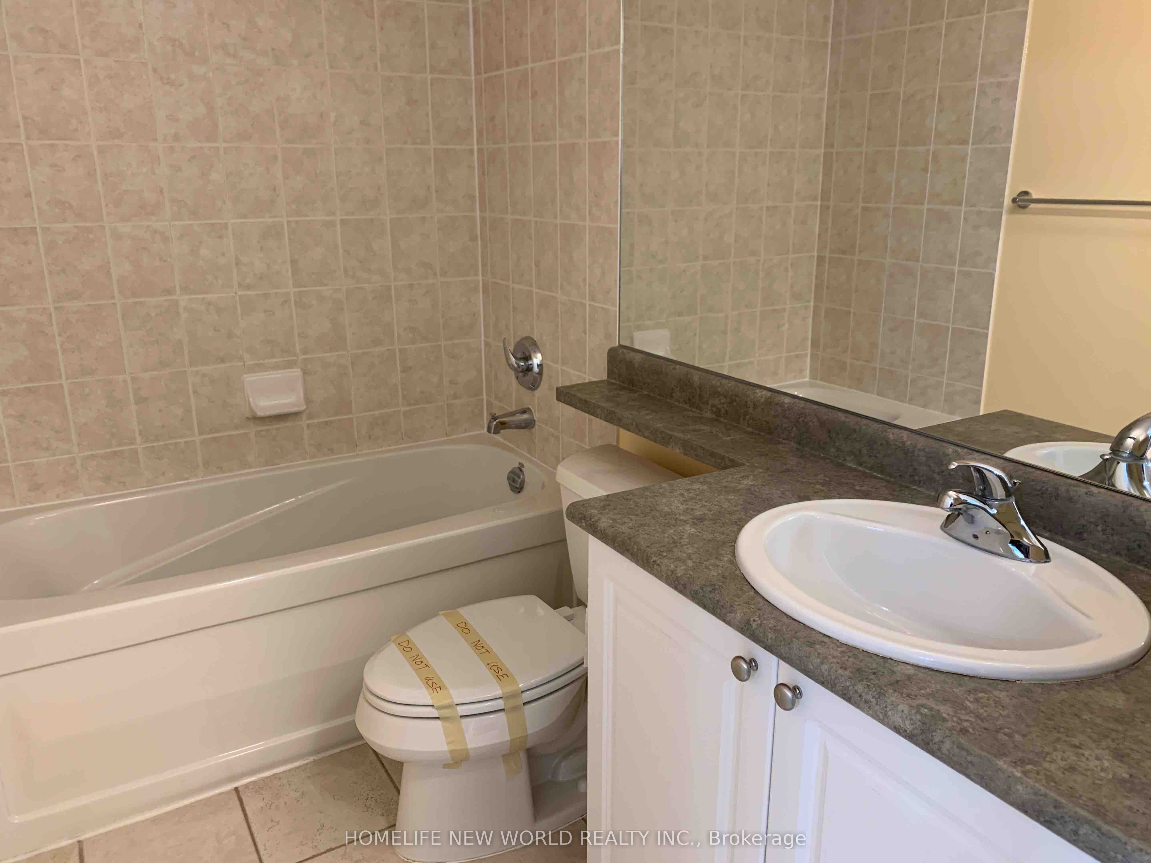 18 Yonge Street, #1404