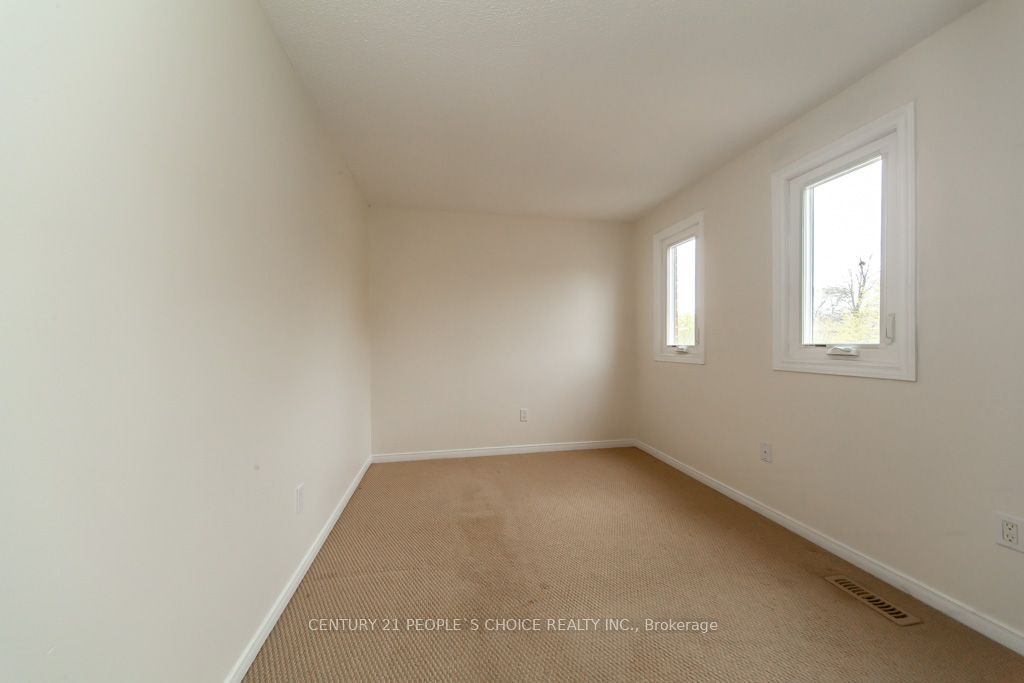 35 Fernbank Place