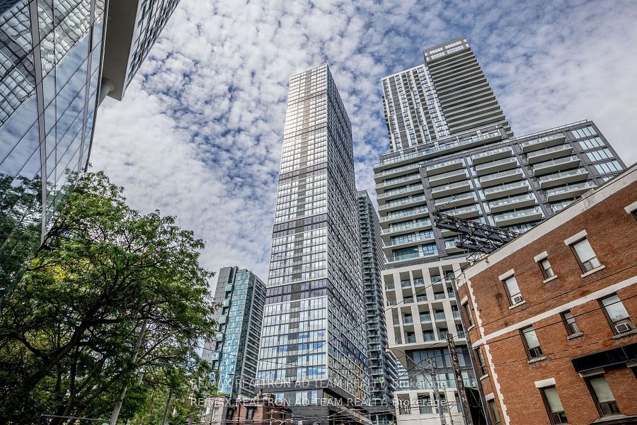 181 Dundas Street