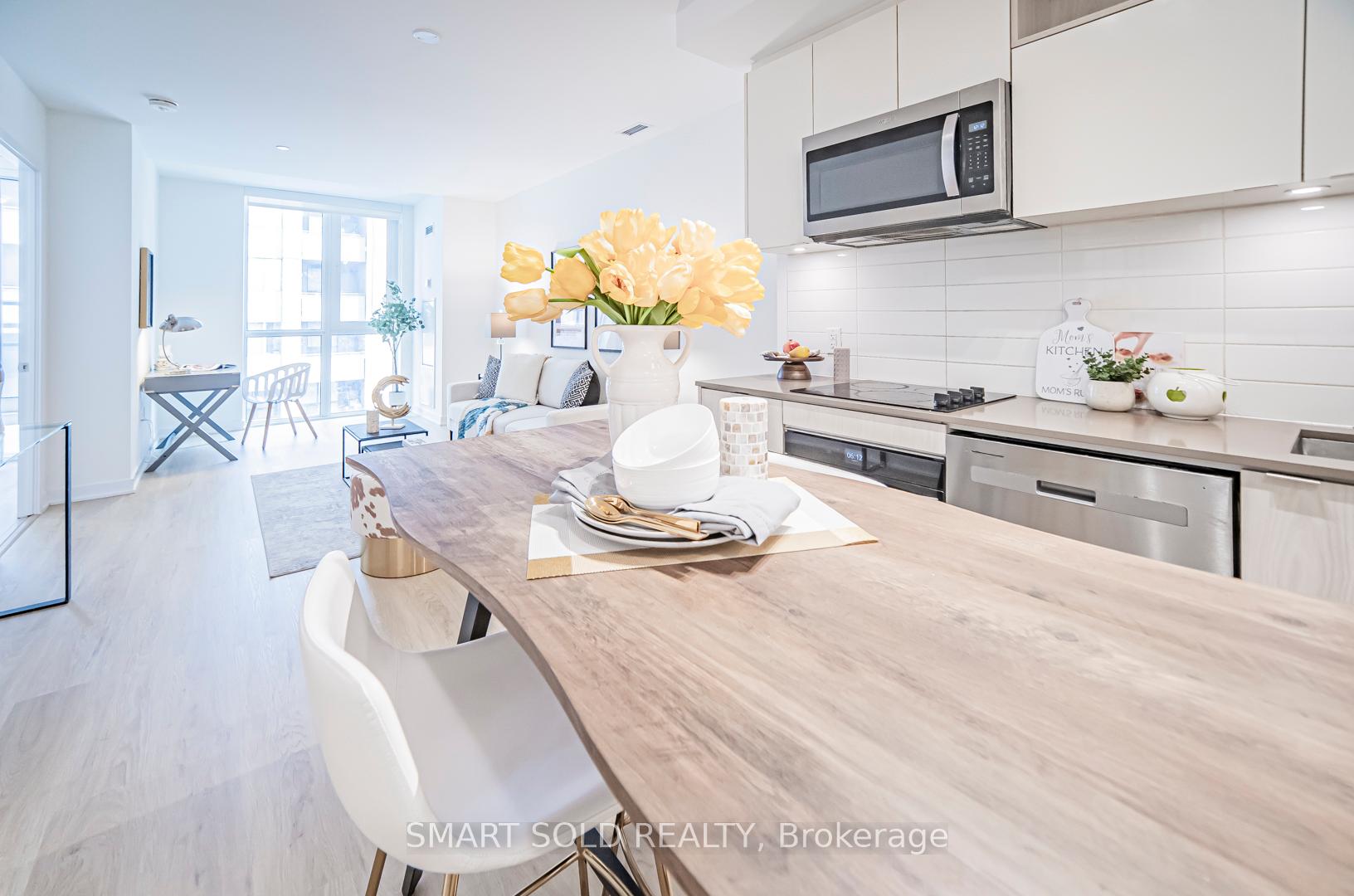 2 Bedrooms Condo at 100 Dalhousie, Toronto For sale
