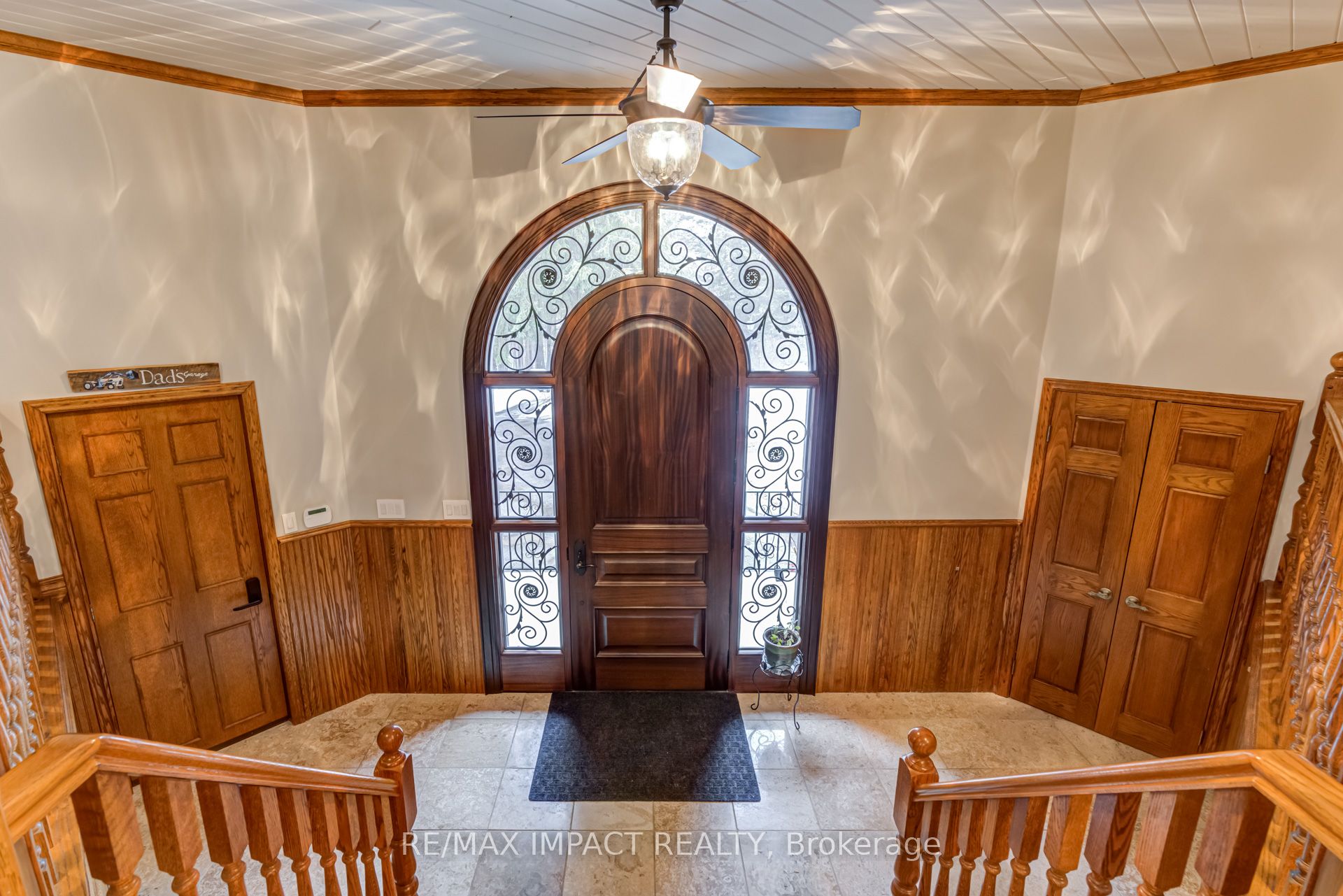 215 Raglan Road W