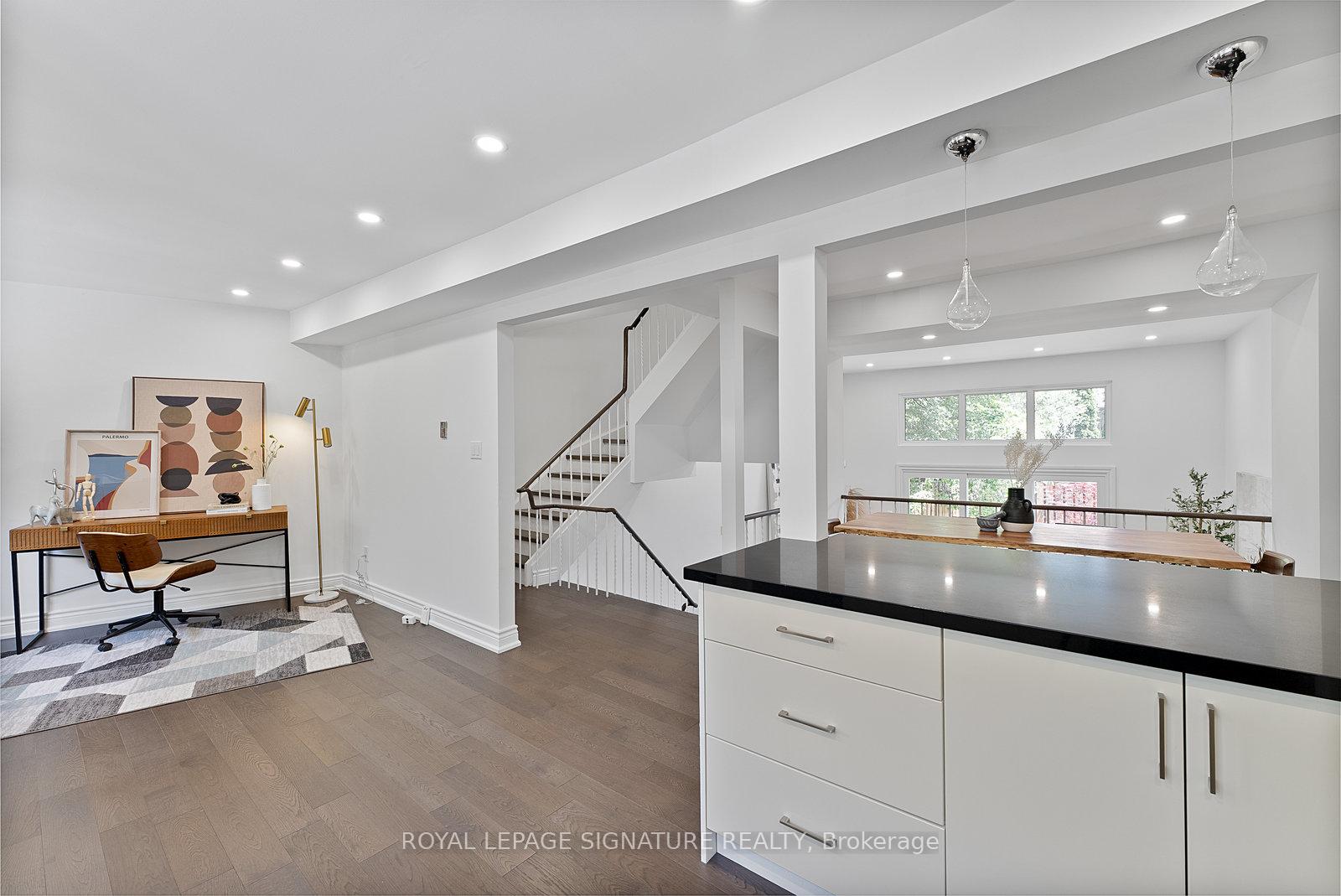 1 Bedroom Condo at 70 Jenny Wrenway, Toronto For sale