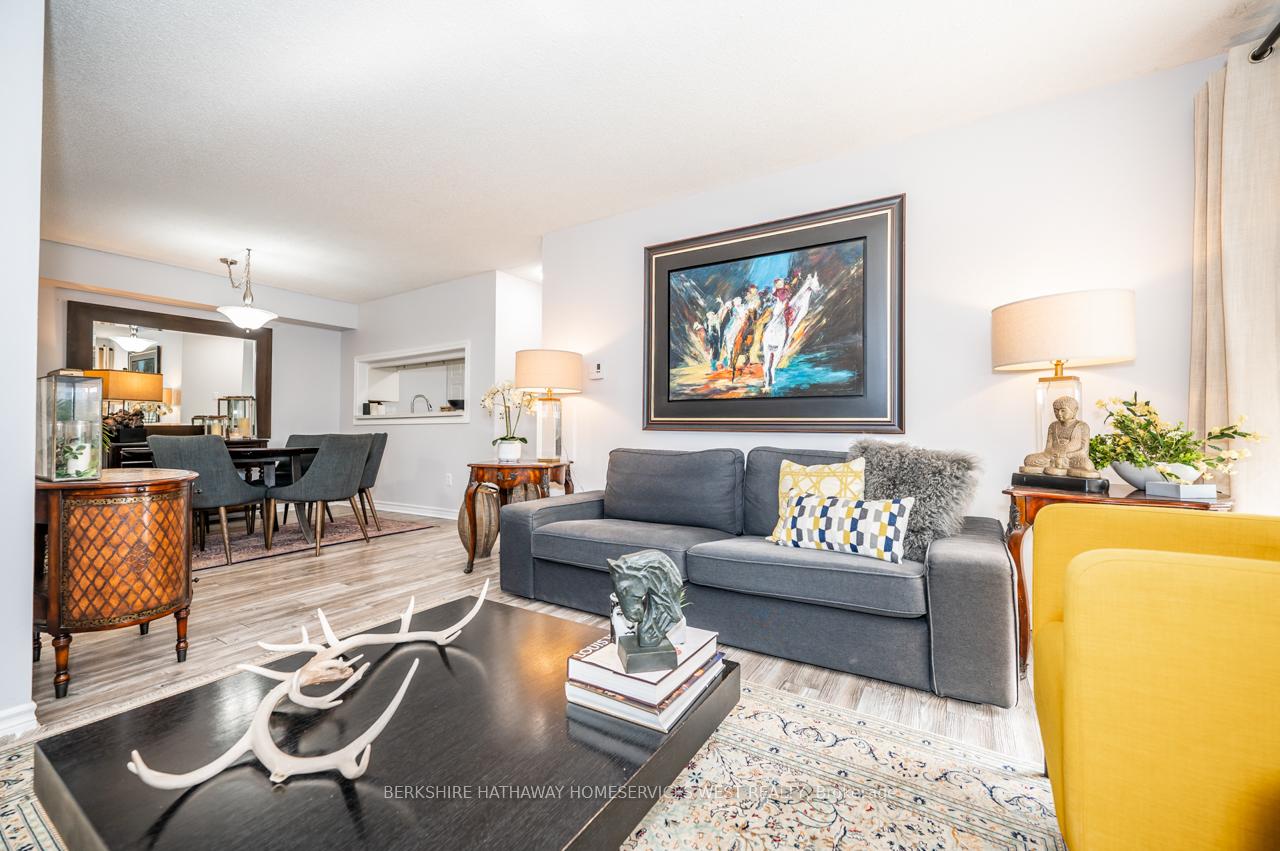 3 Bedrooms Condo at 1450 Glen Abbey,  Oakville For sale