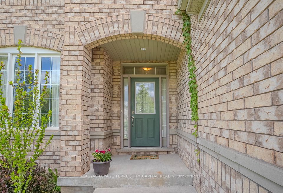 9072 Kudlac Street, Niagara Falls, ON L2H 0C3