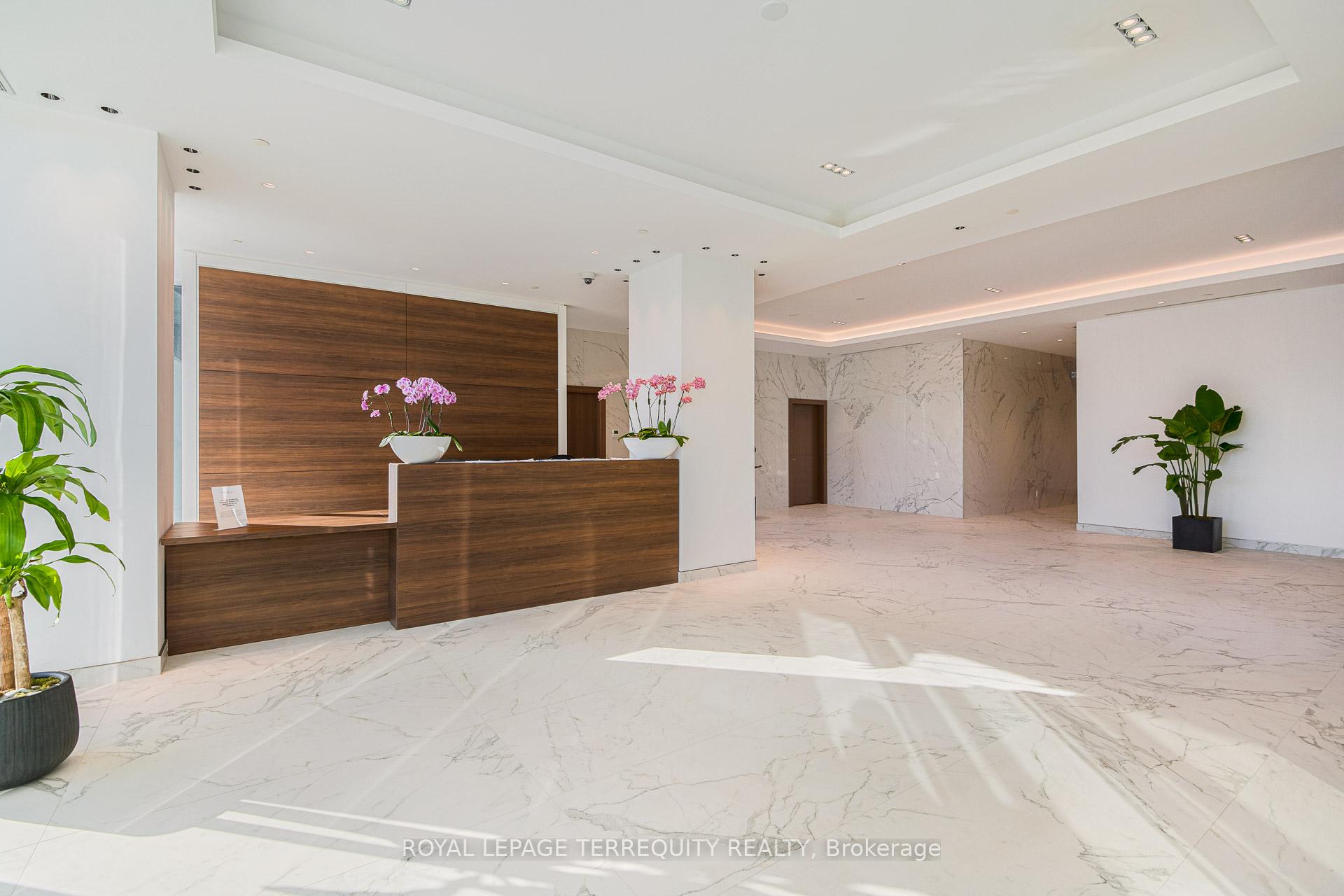 3 Bedrooms Condo at 1928 Lake Shore,  Toronto For sale