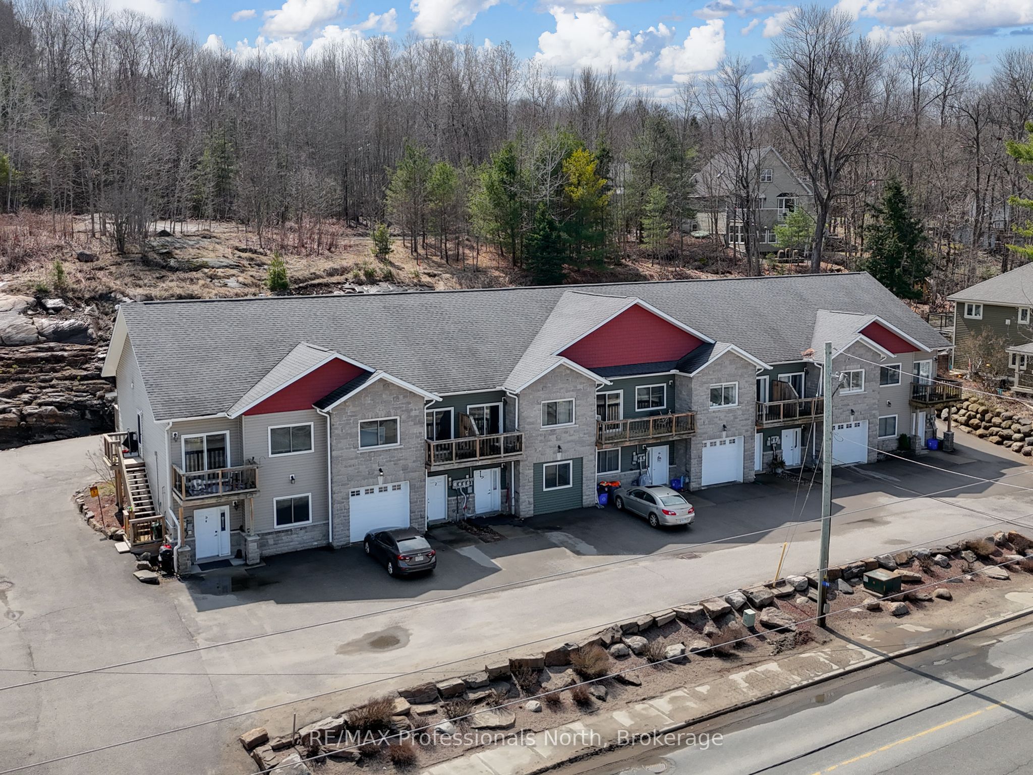 #3A & 3B - 99 Main Street, Huntsville, ON P1H 2A8