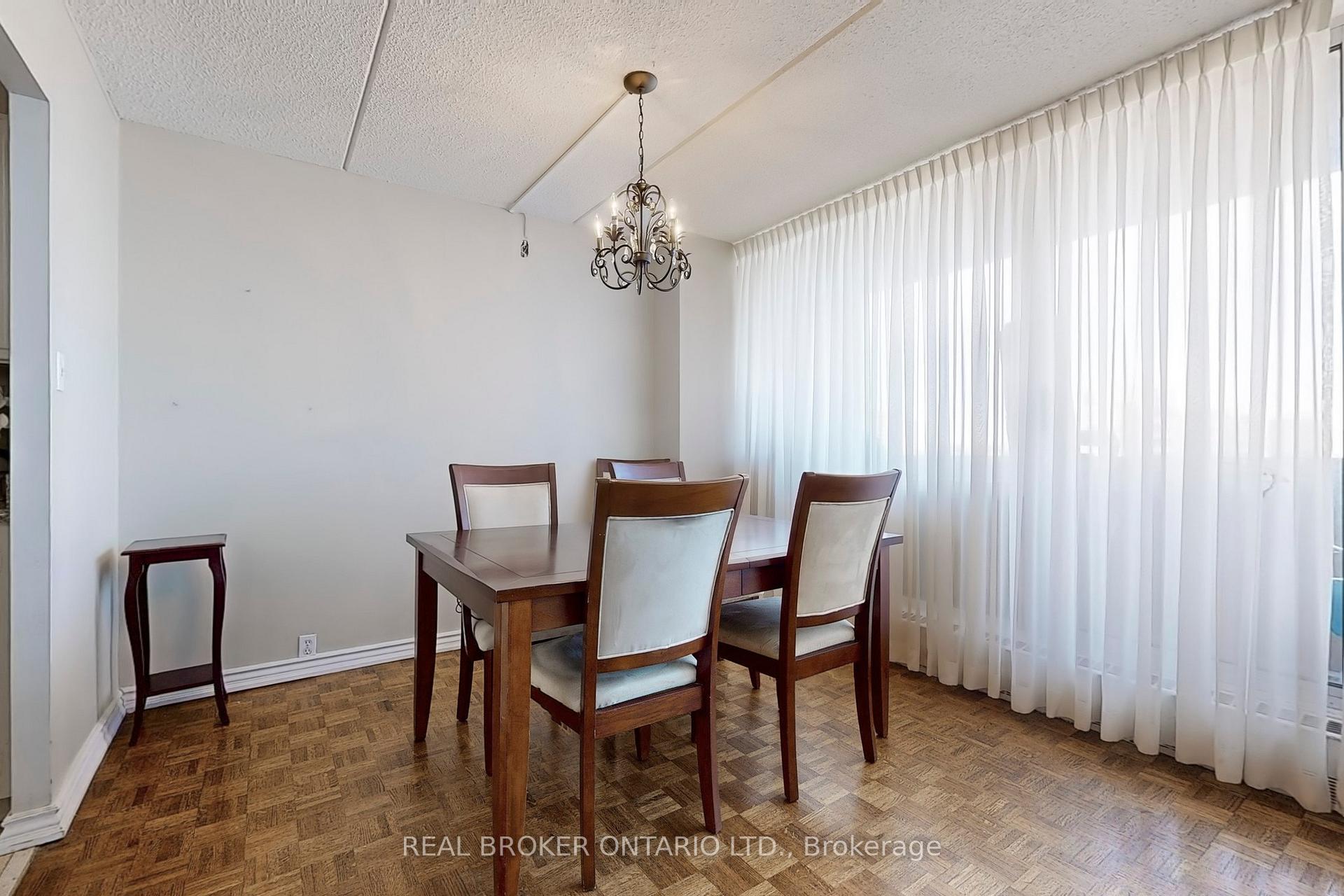 1 Bedroom Condo at 2 GLAMORGAN, Toronto For sale