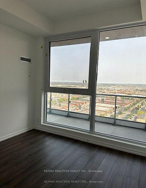 1 Bedroom Condo at 1000 Portage, Vaughan For sale