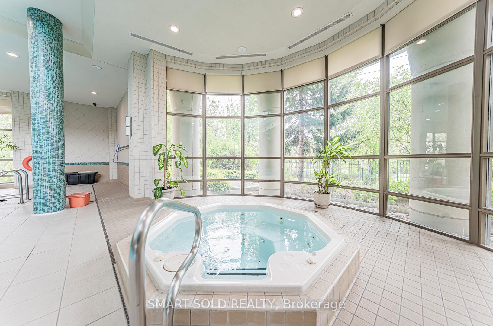 3 Bedrooms Condo at 238 Bonis, Toronto For sale