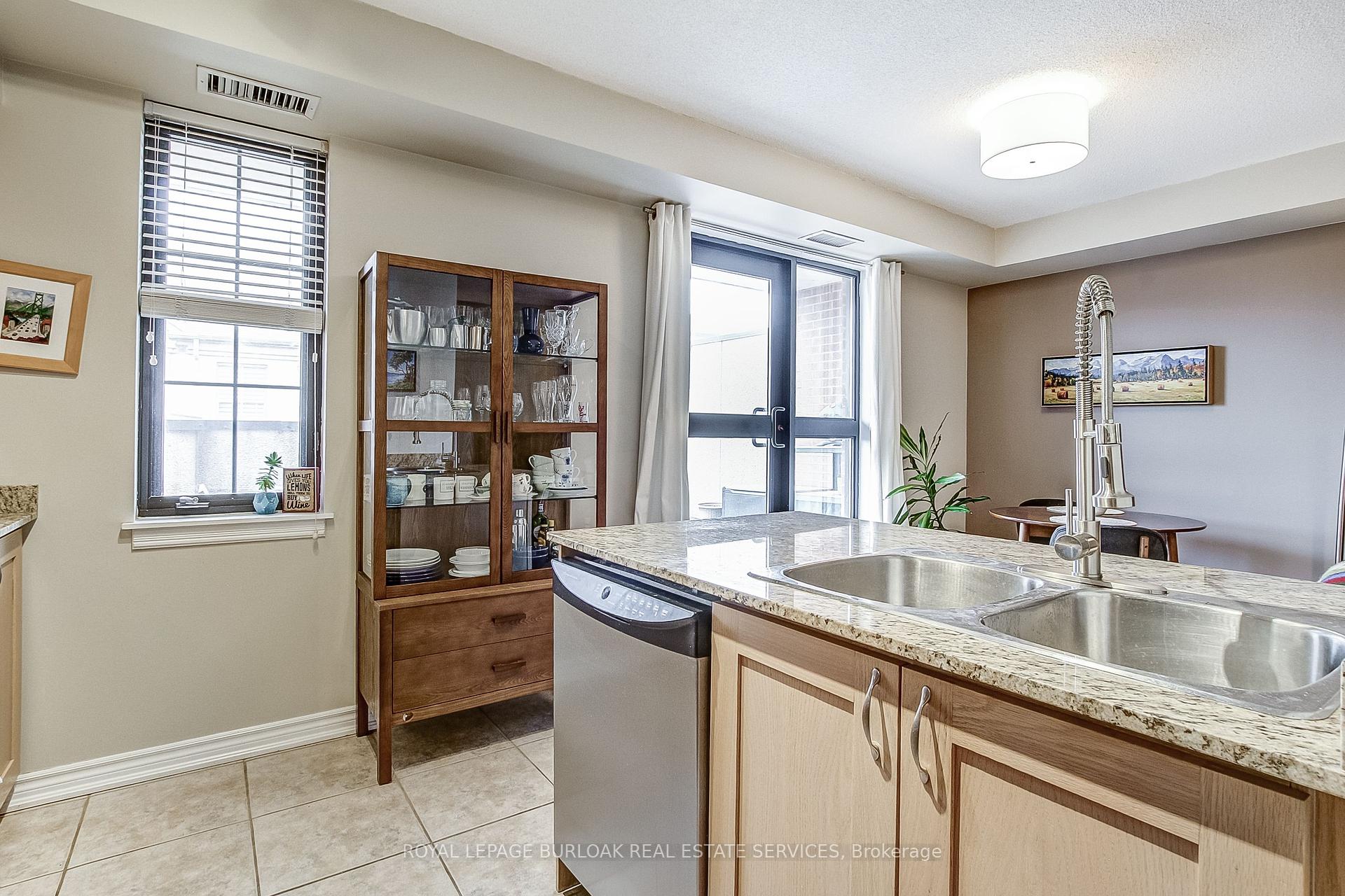 1 Bedroom Condo at 47 Caroline,  Hamilton For sale